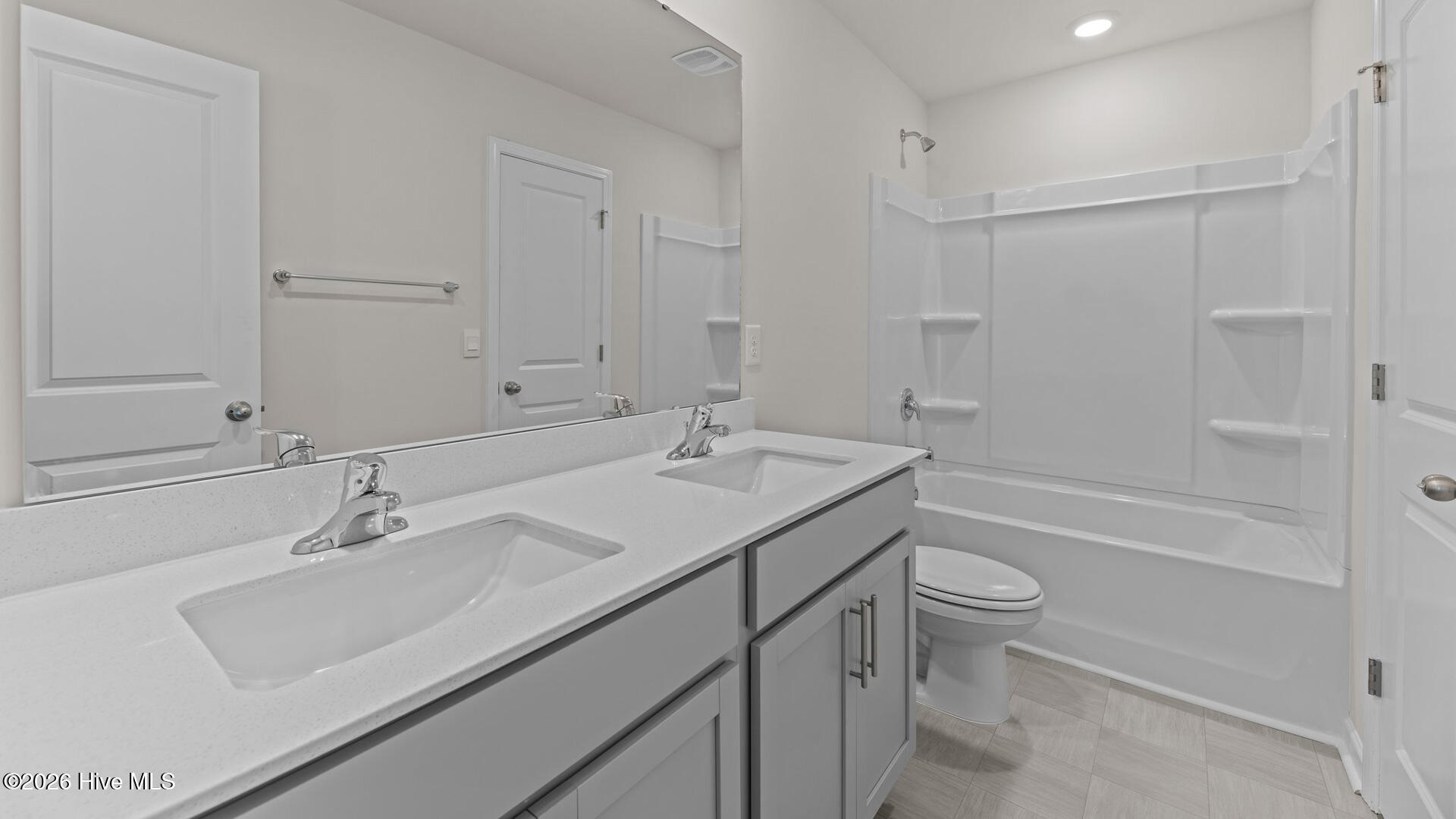 1091 Aviator Lane Property Photo 27