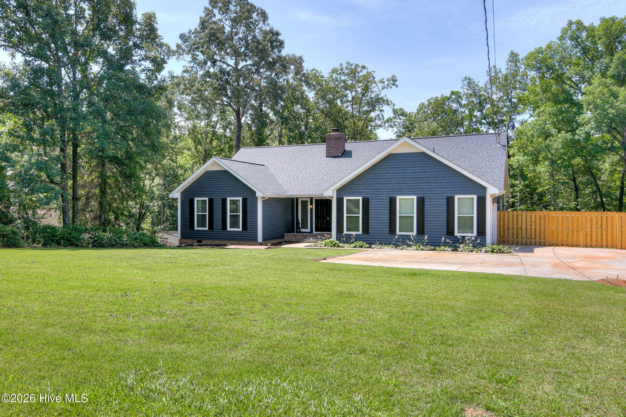 219 Jasper Road Property Photo 2