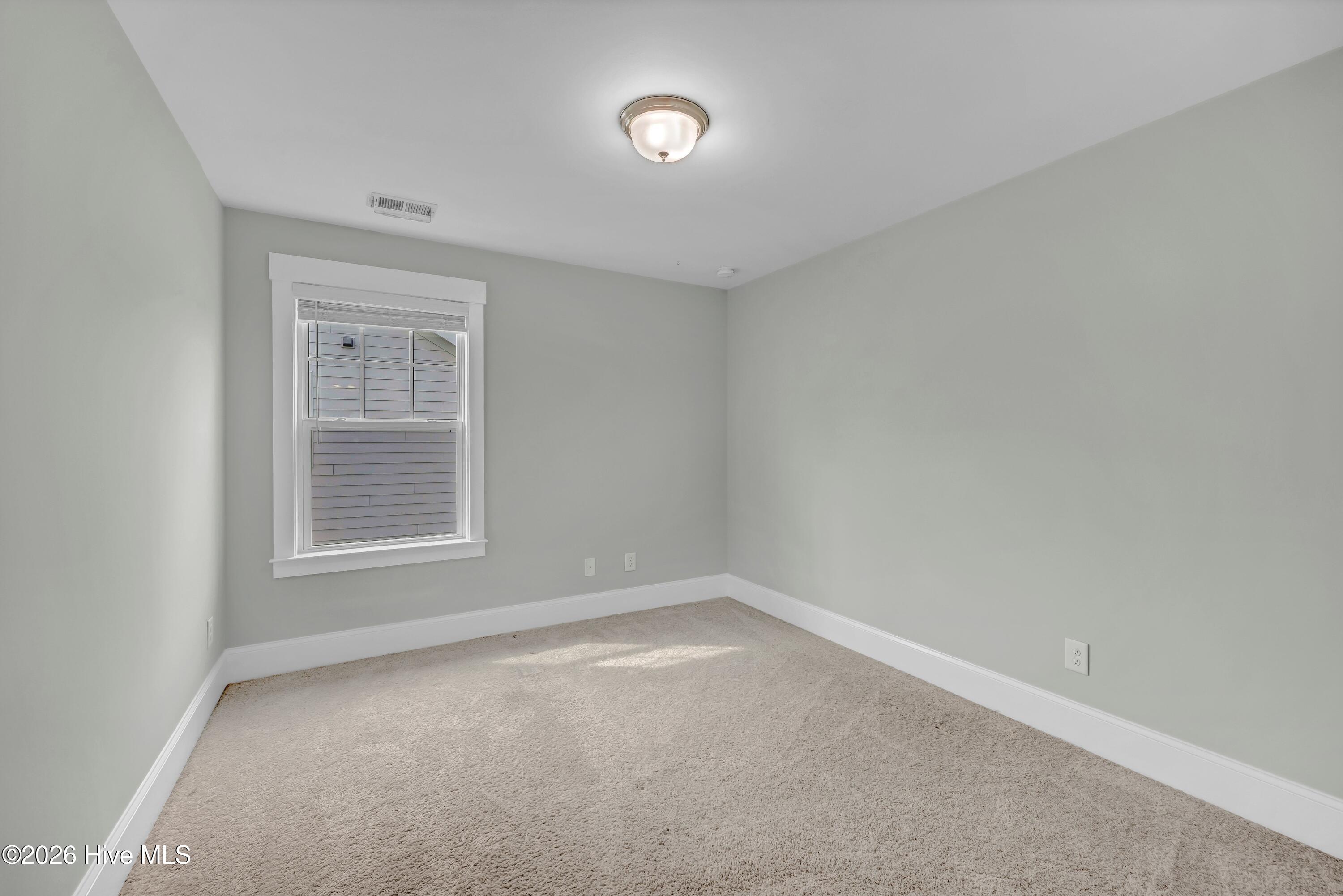 412 Island End Court Property Photo 22