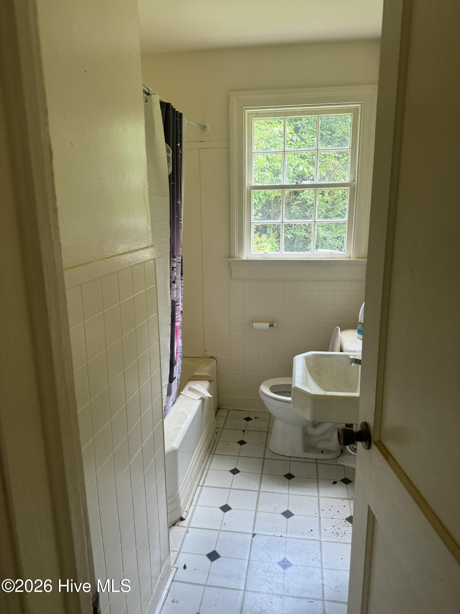 809 Stadiem Drive Property Photo 4