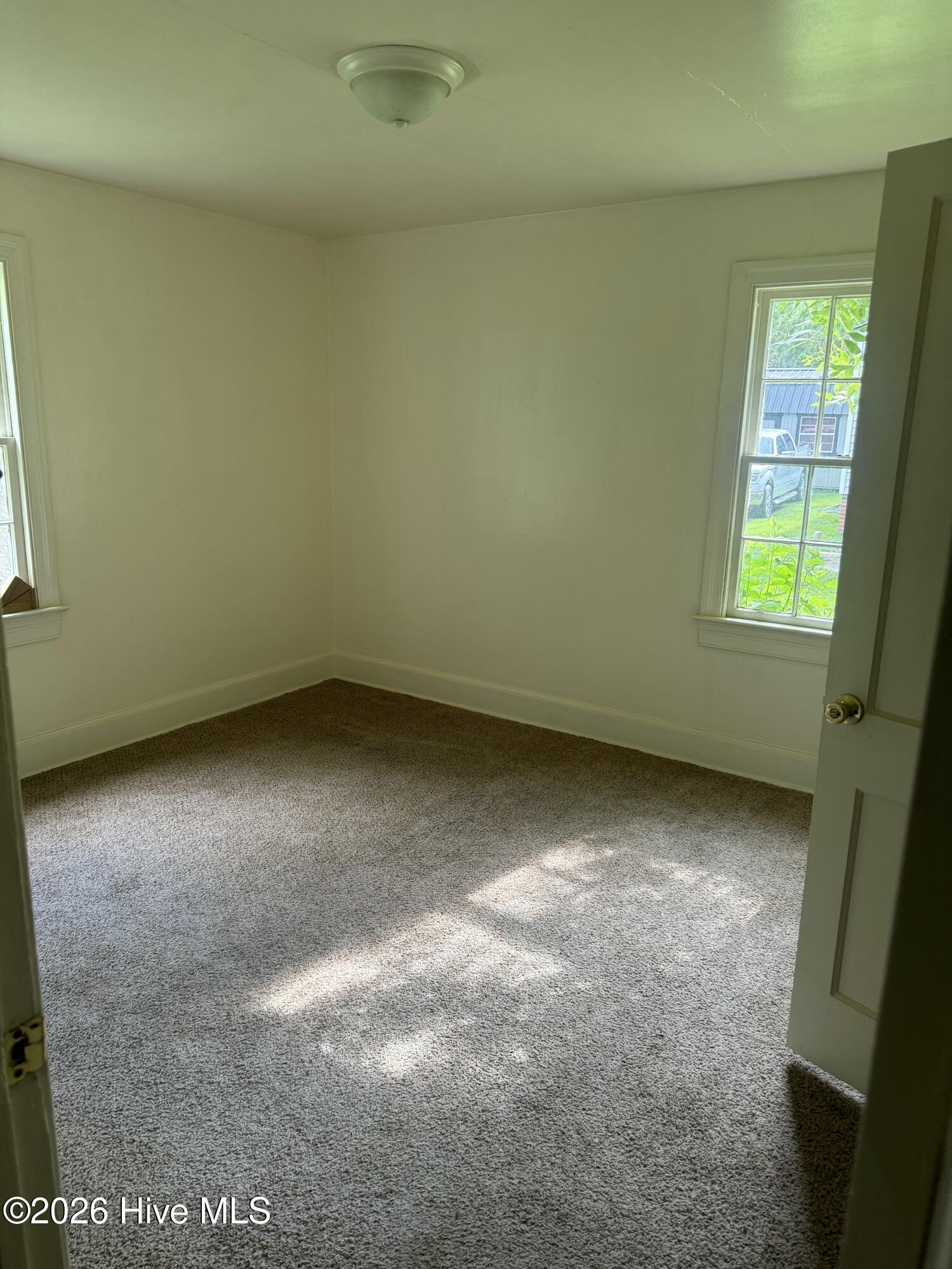 809 Stadiem Drive Property Photo 6