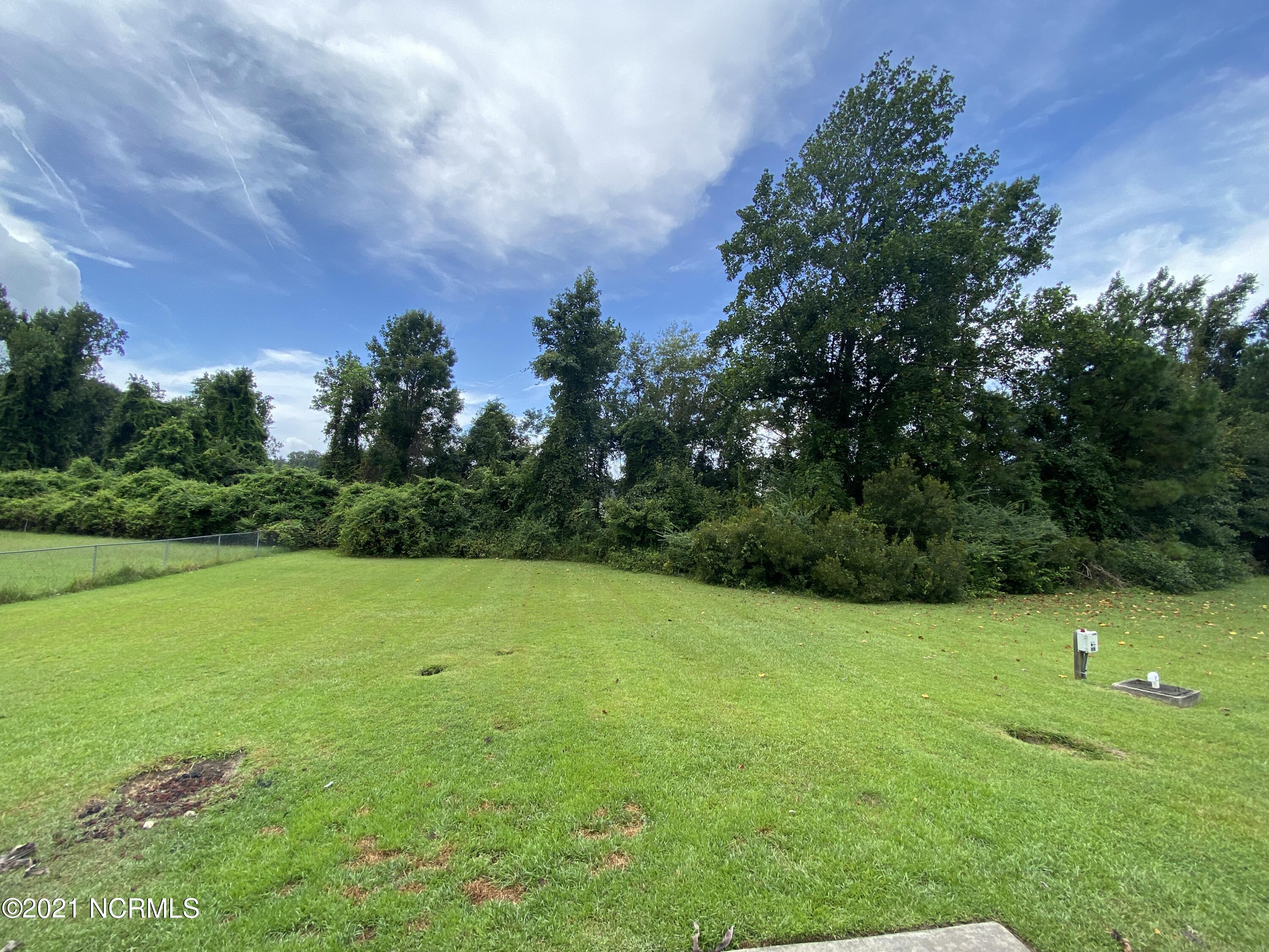 111 Howell Drive Property Photo 11