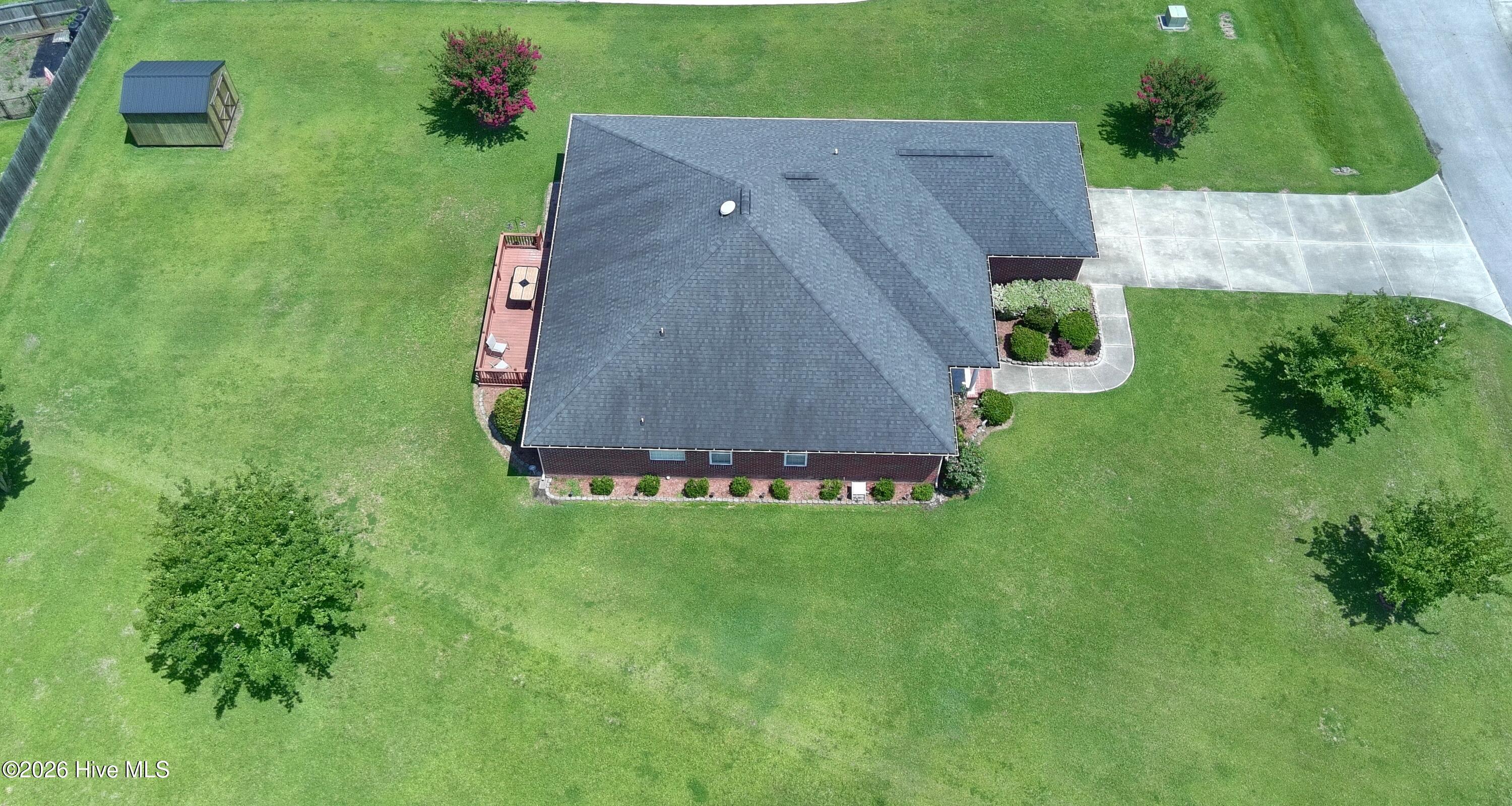 129 Hidden Pond Drive Property Photo 6