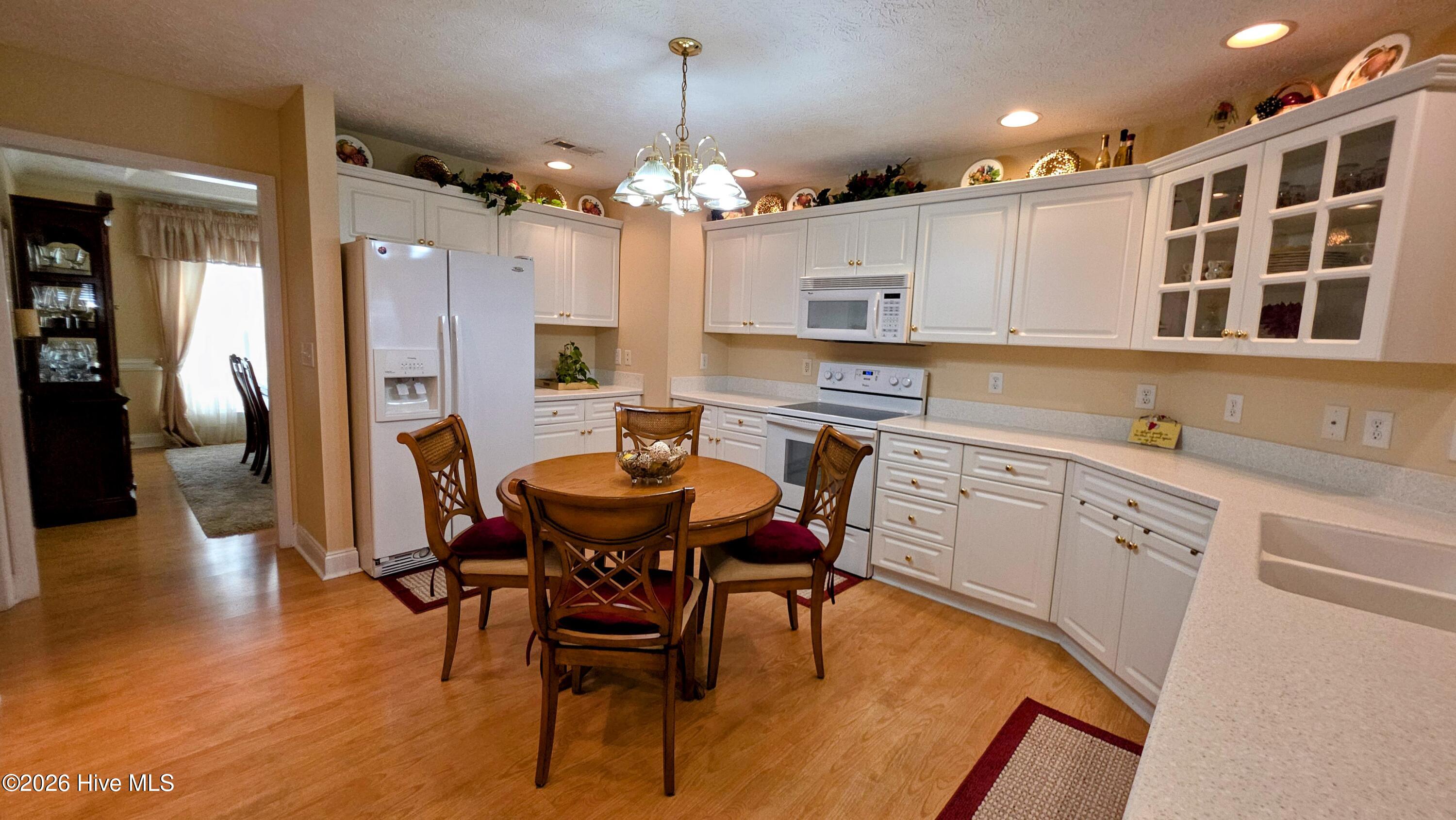 129 Hidden Pond Drive Property Photo 13