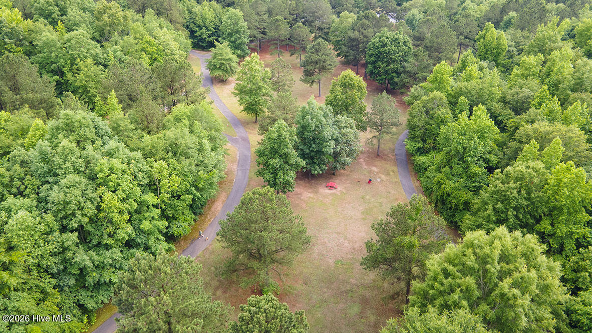 806 Dara Corners Property Photo 18