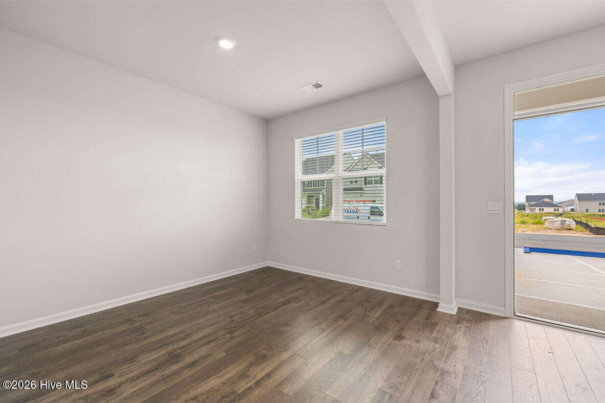 806 Dara Corners Property Photo 20