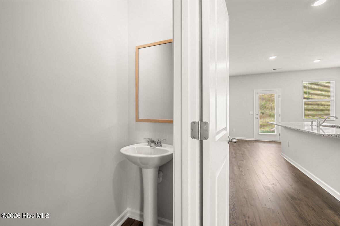 806 Dara Corners Property Photo 22
