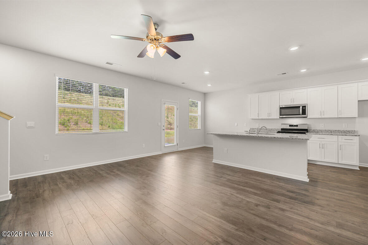 806 Dara Corners Property Photo 25