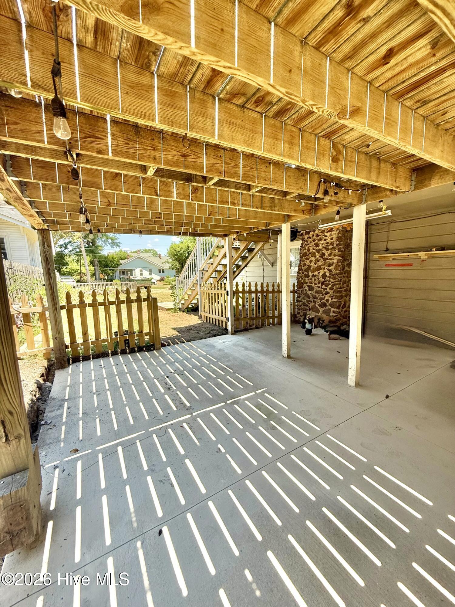 1960 Mcdowell Street Property Photo 25