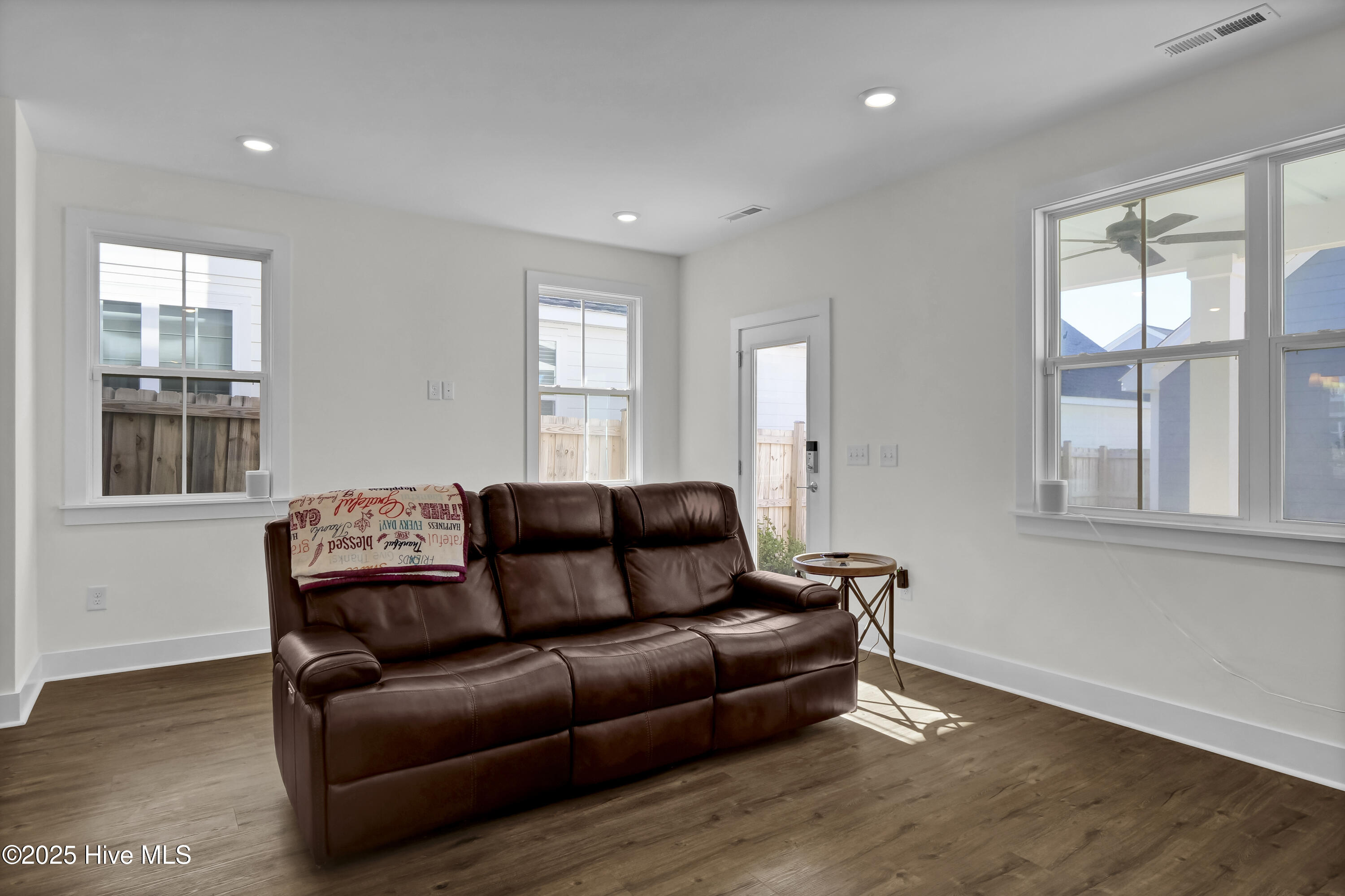 812 Edgerton Drive Property Photo 10