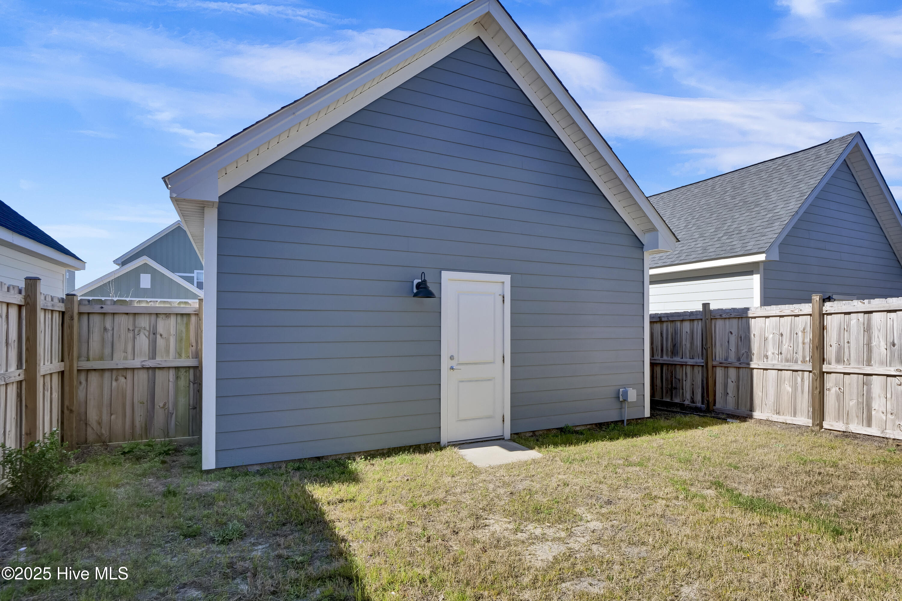 812 Edgerton Drive Property Photo 27