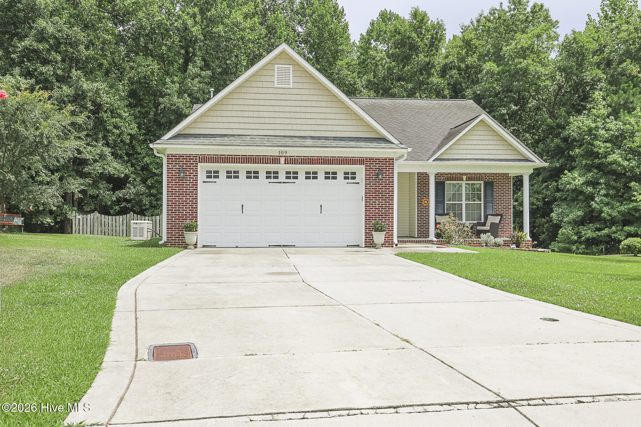 109 Foxberry Place Property Photo 1