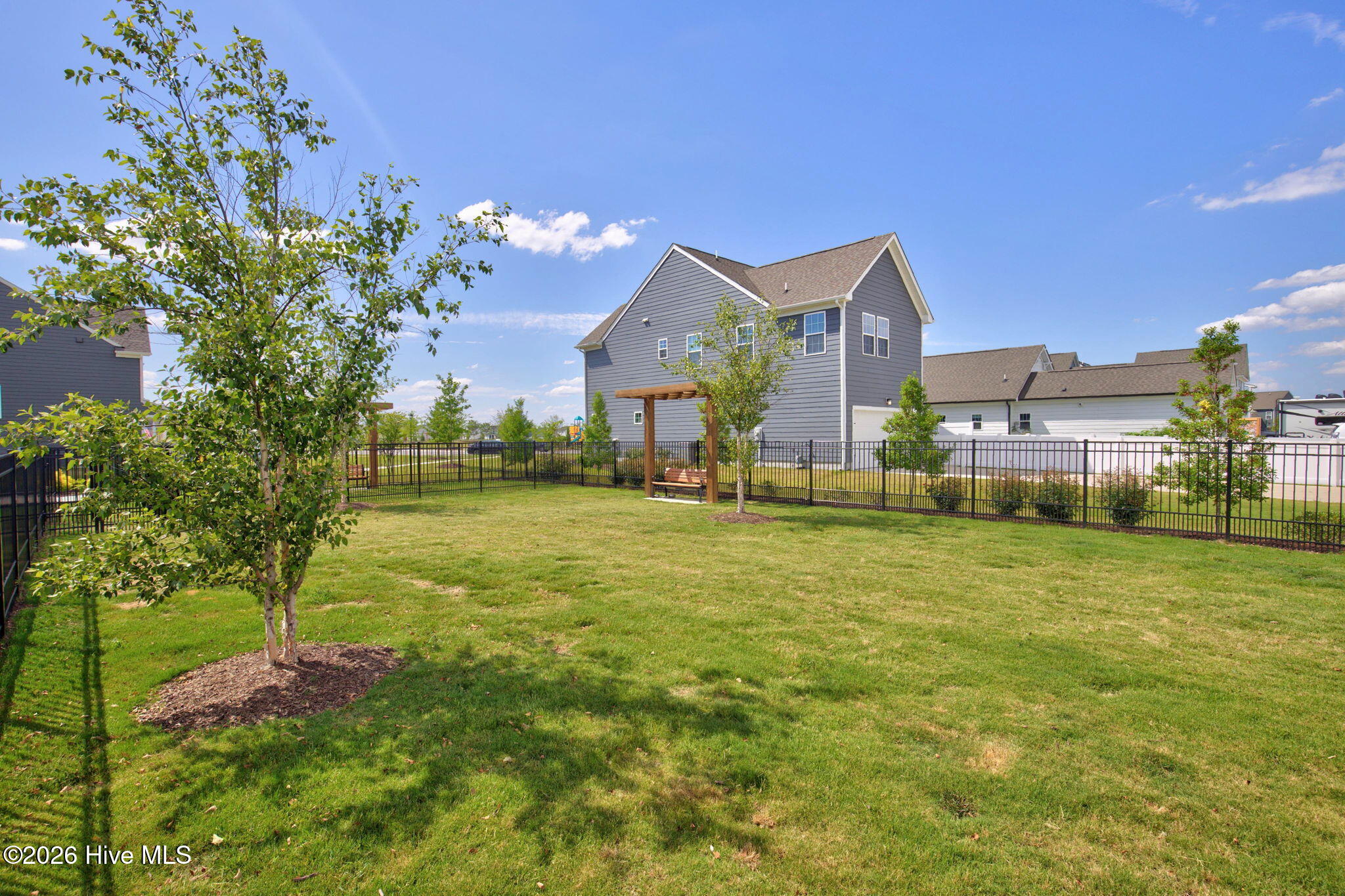 203 Iris Circle Property Photo 4