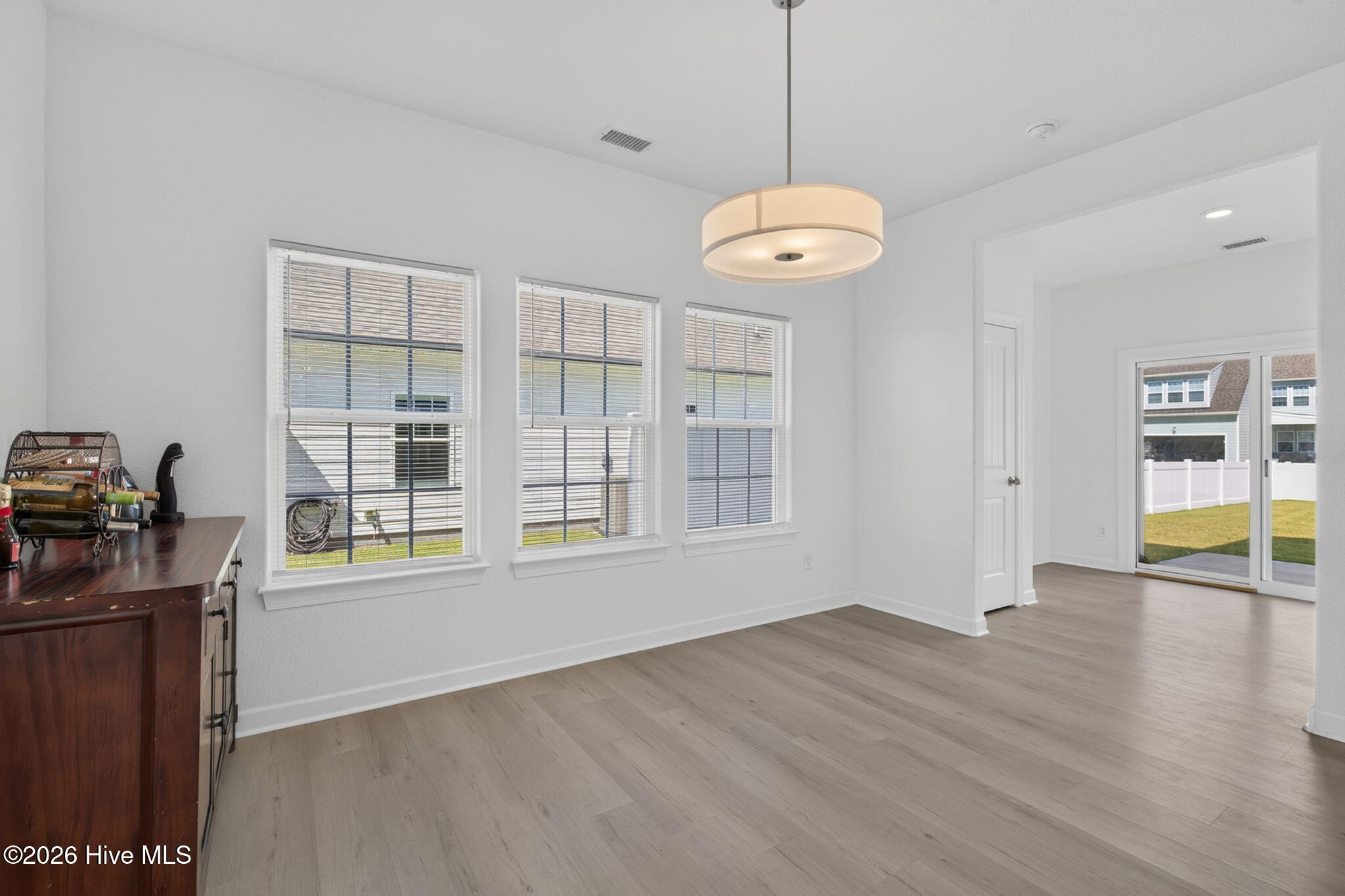 203 Iris Circle Property Photo 9