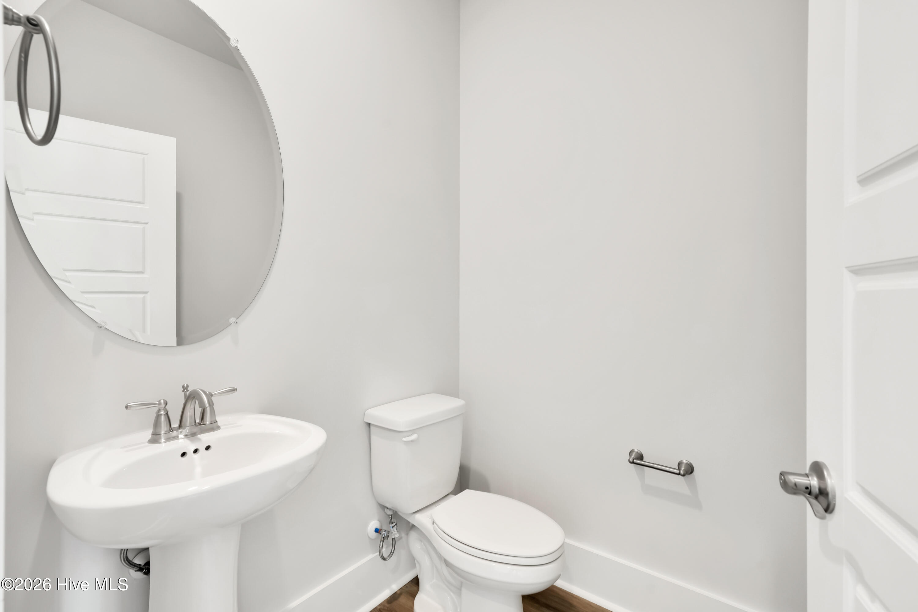 460 Driftwood Drive 27 Property Photo 6
