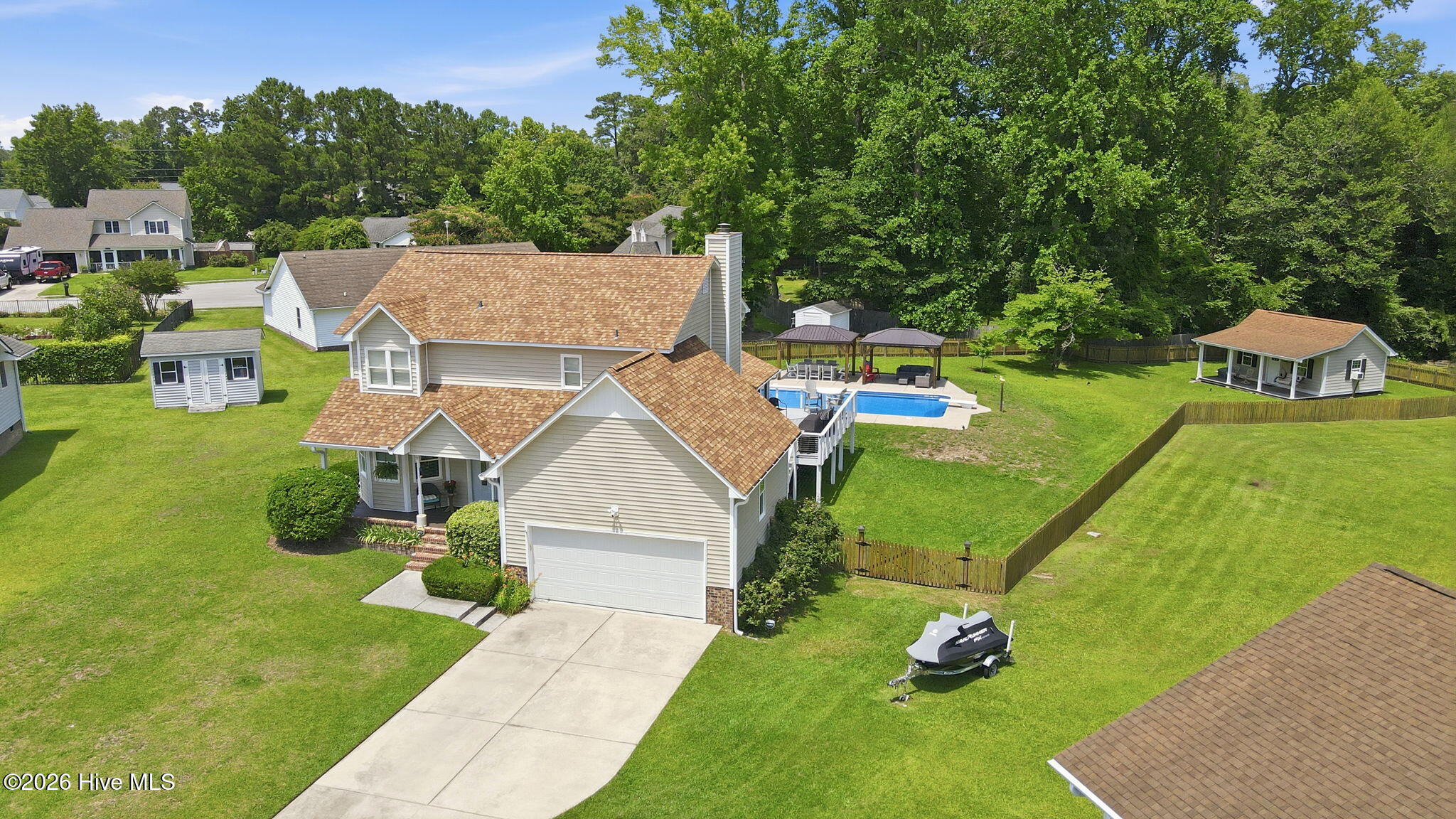 437 Foxhunt Lane Property Photo 8