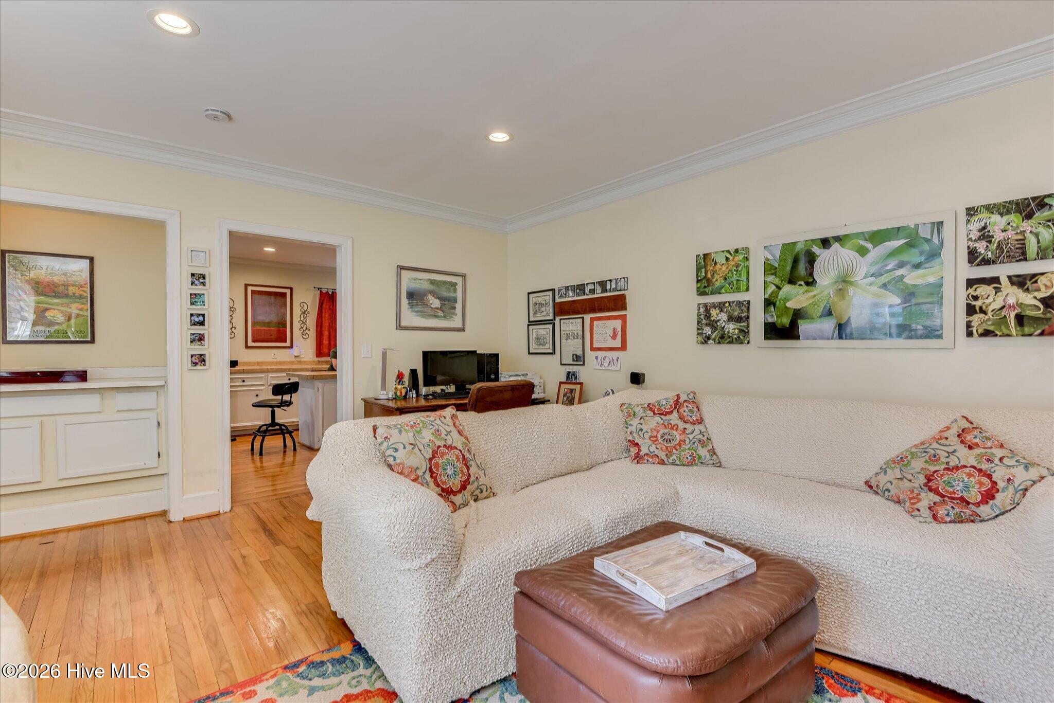 708 Oberlin Road Property Photo 18