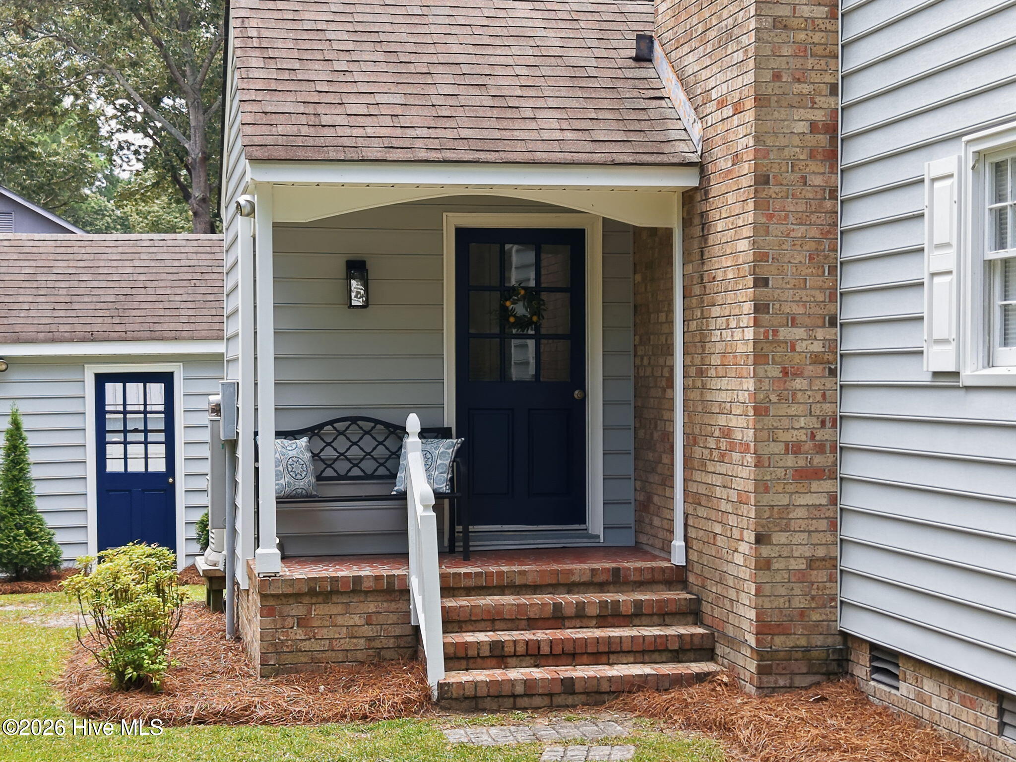 111 N Wedgewood Drive Property Photo 6
