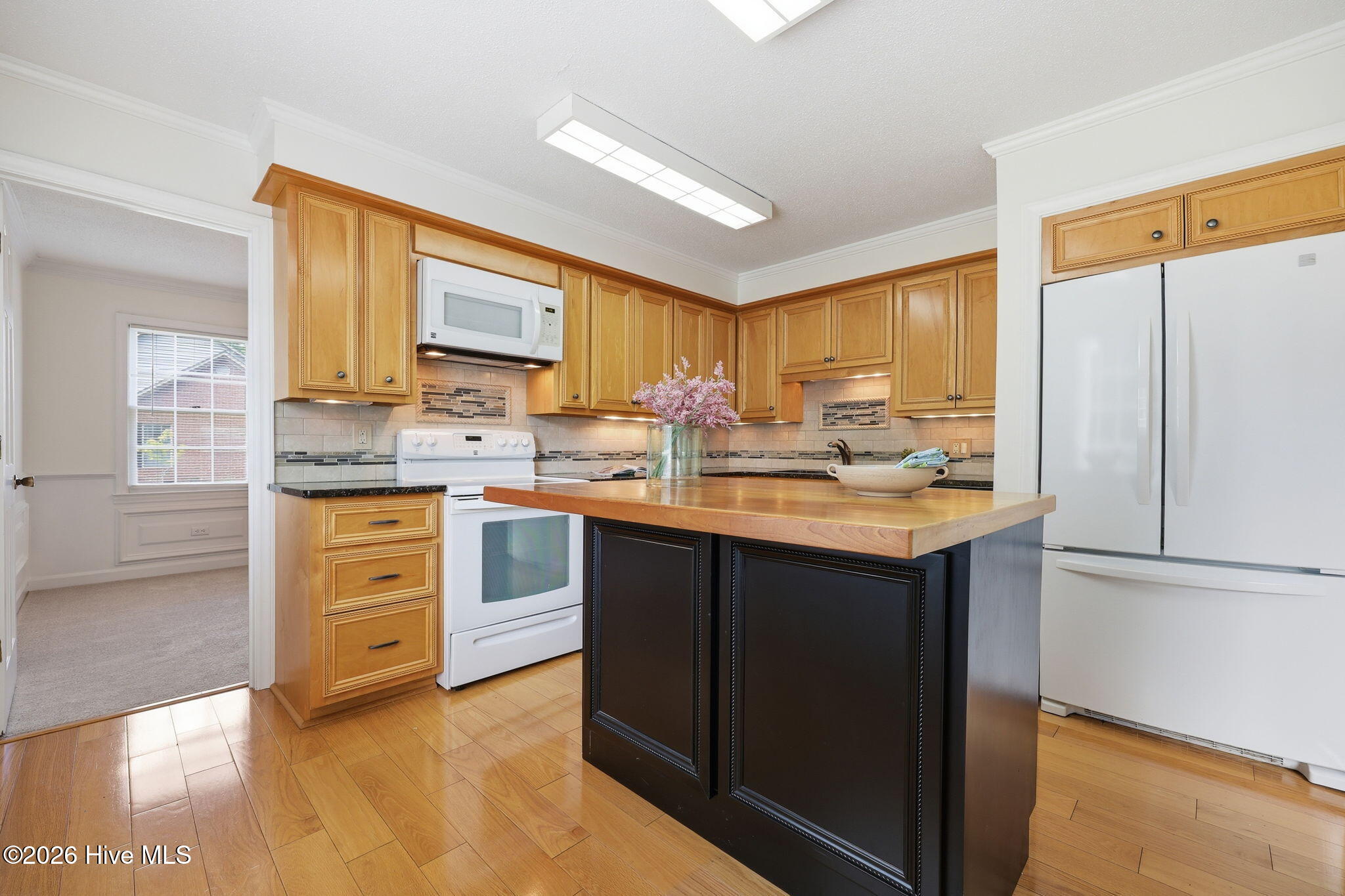 111 N Wedgewood Drive Property Photo 6