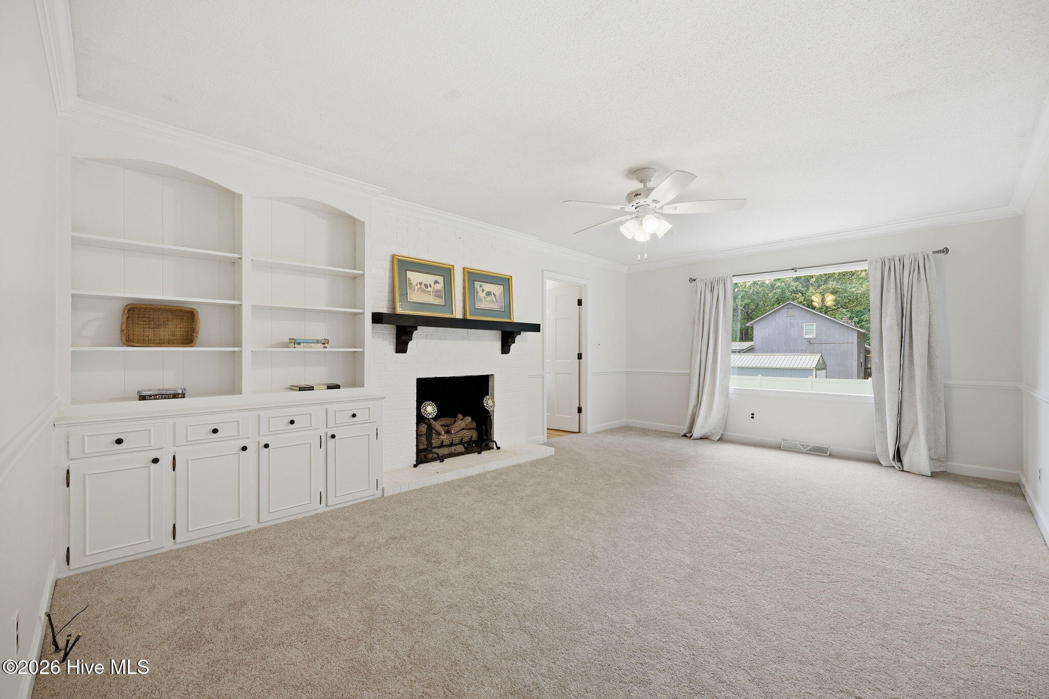 111 N Wedgewood Drive Property Photo 12
