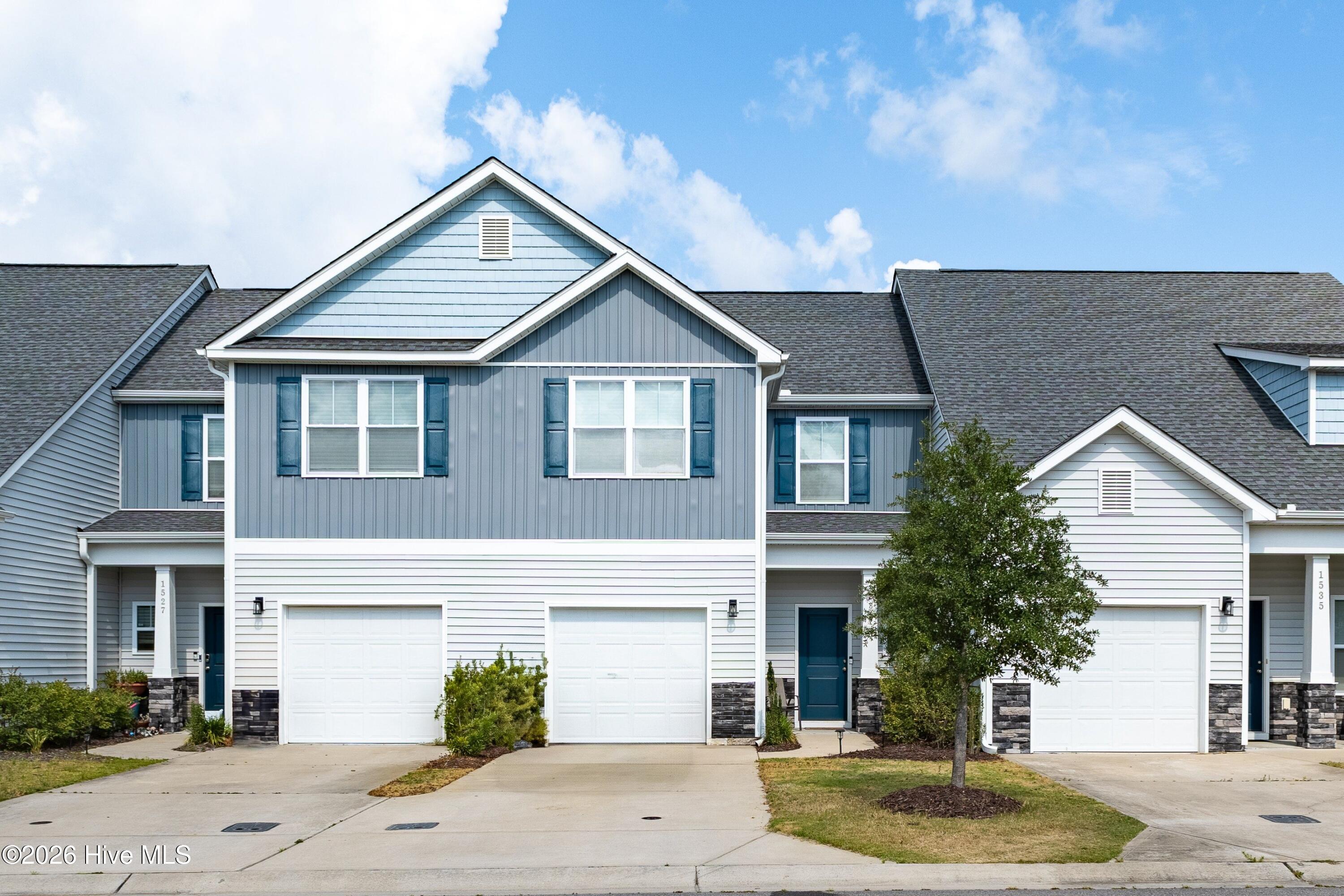 1531 Grey Cliff Property Photo 1