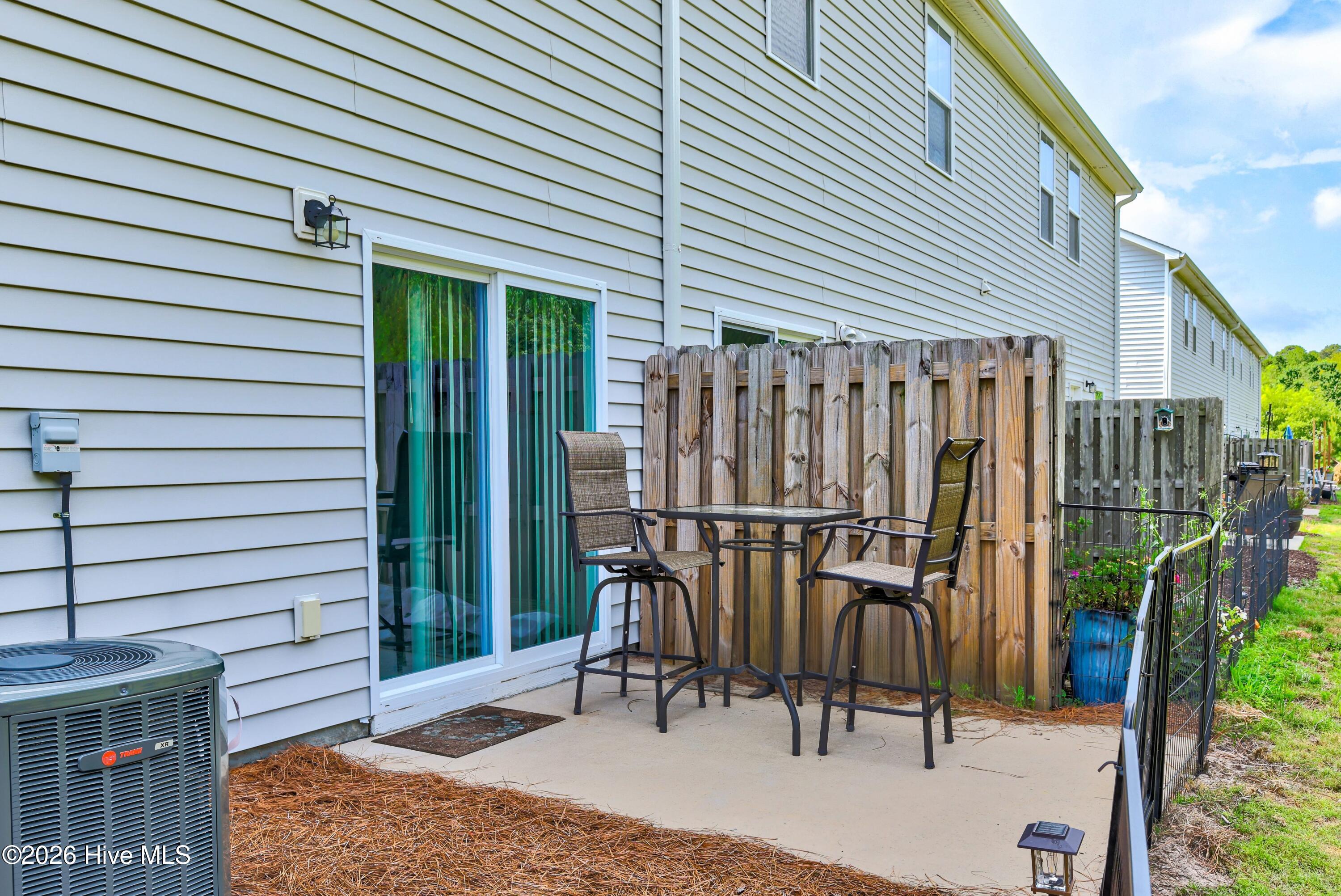 1531 Grey Cliff Property Photo 30