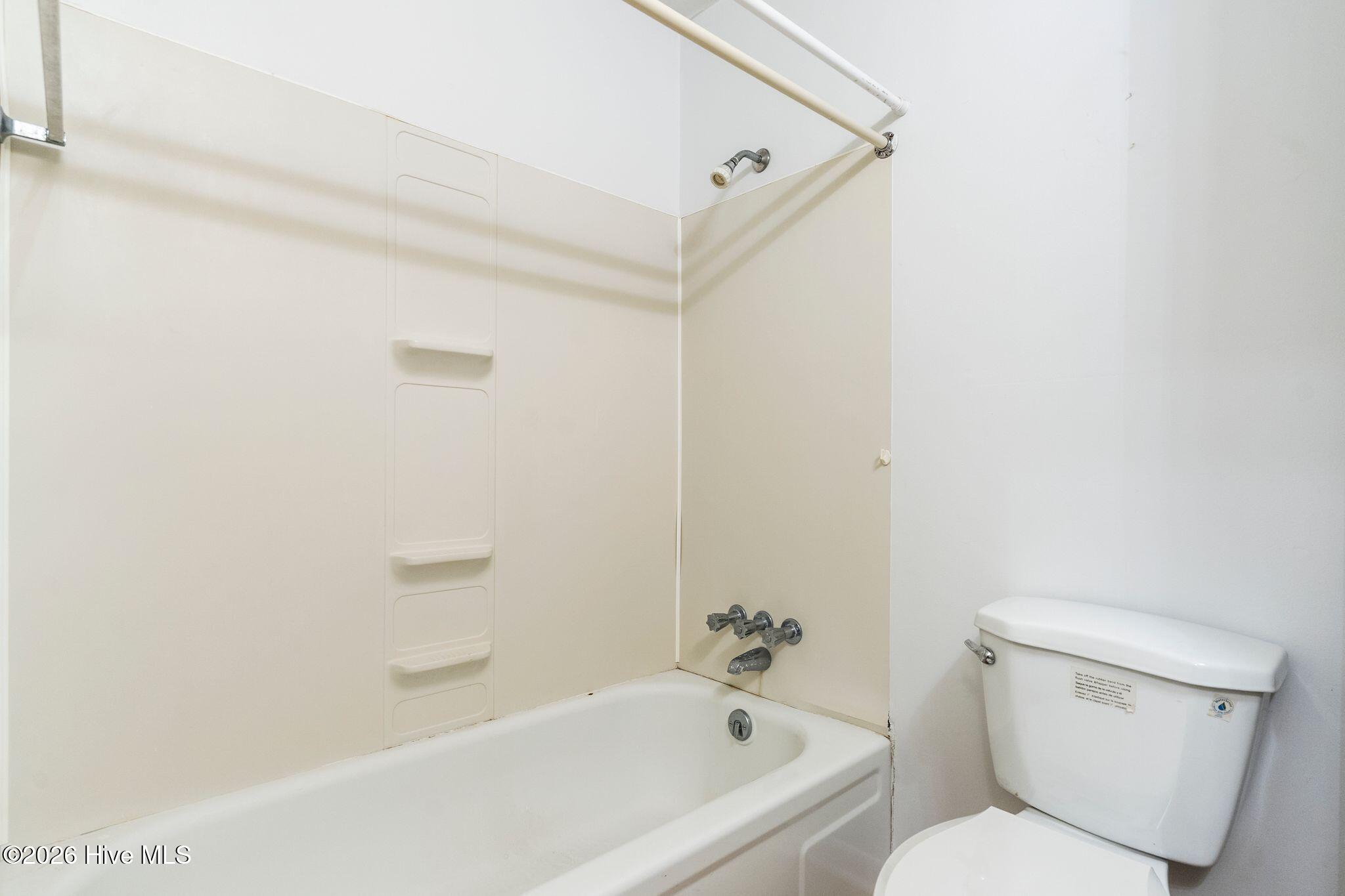 414 Thomas Drive Property Photo 19