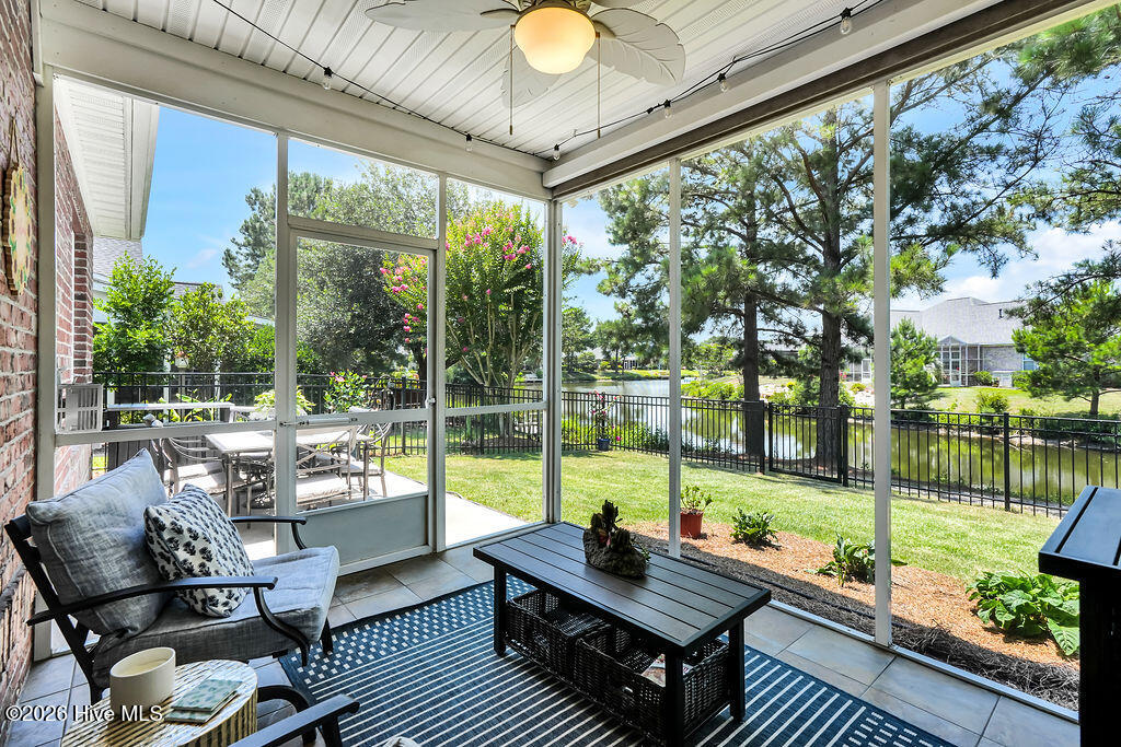 1016 Ginger Lily Way Property Photo 2