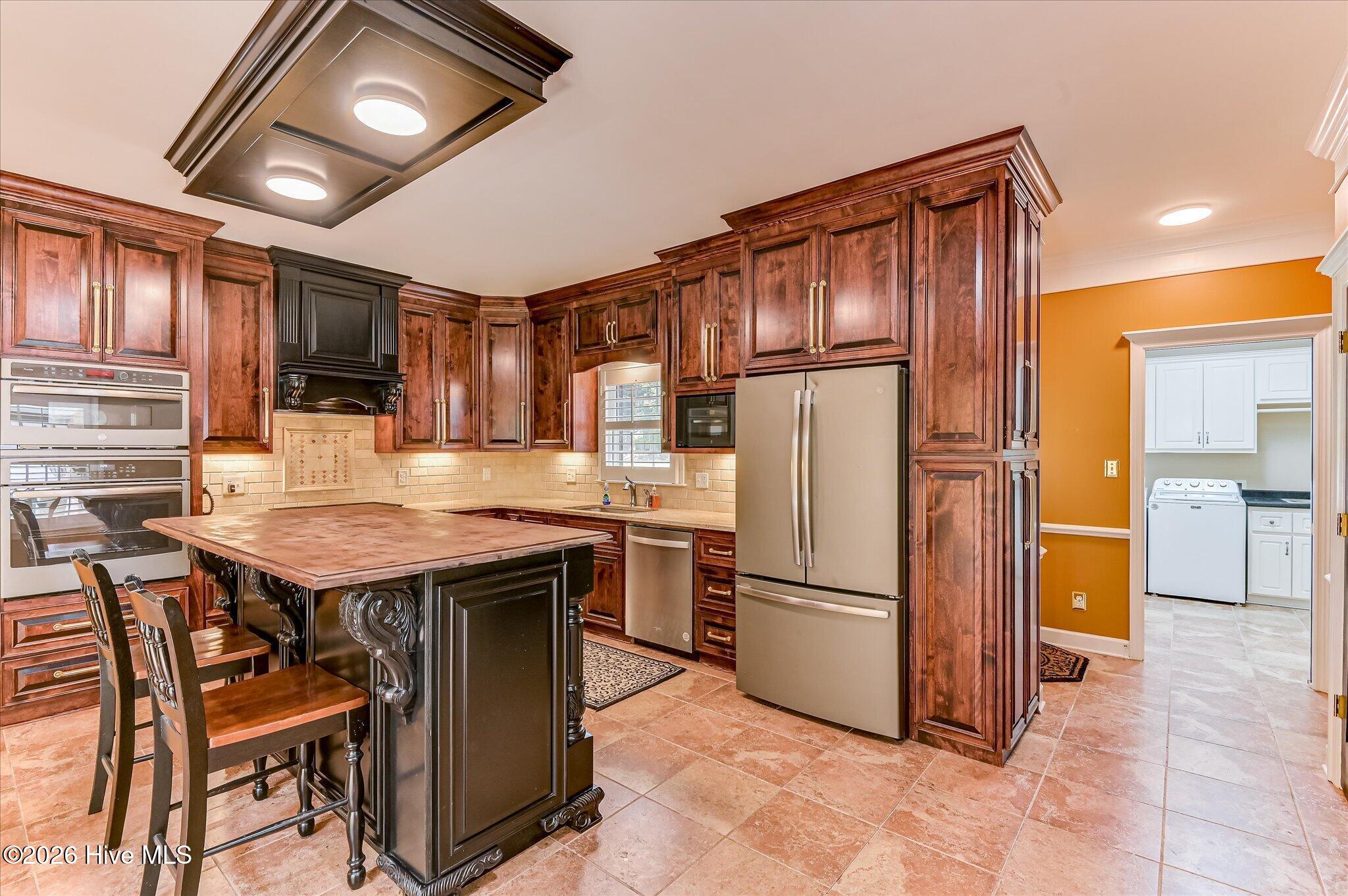 723 Wood Valley Road Property Photo 18