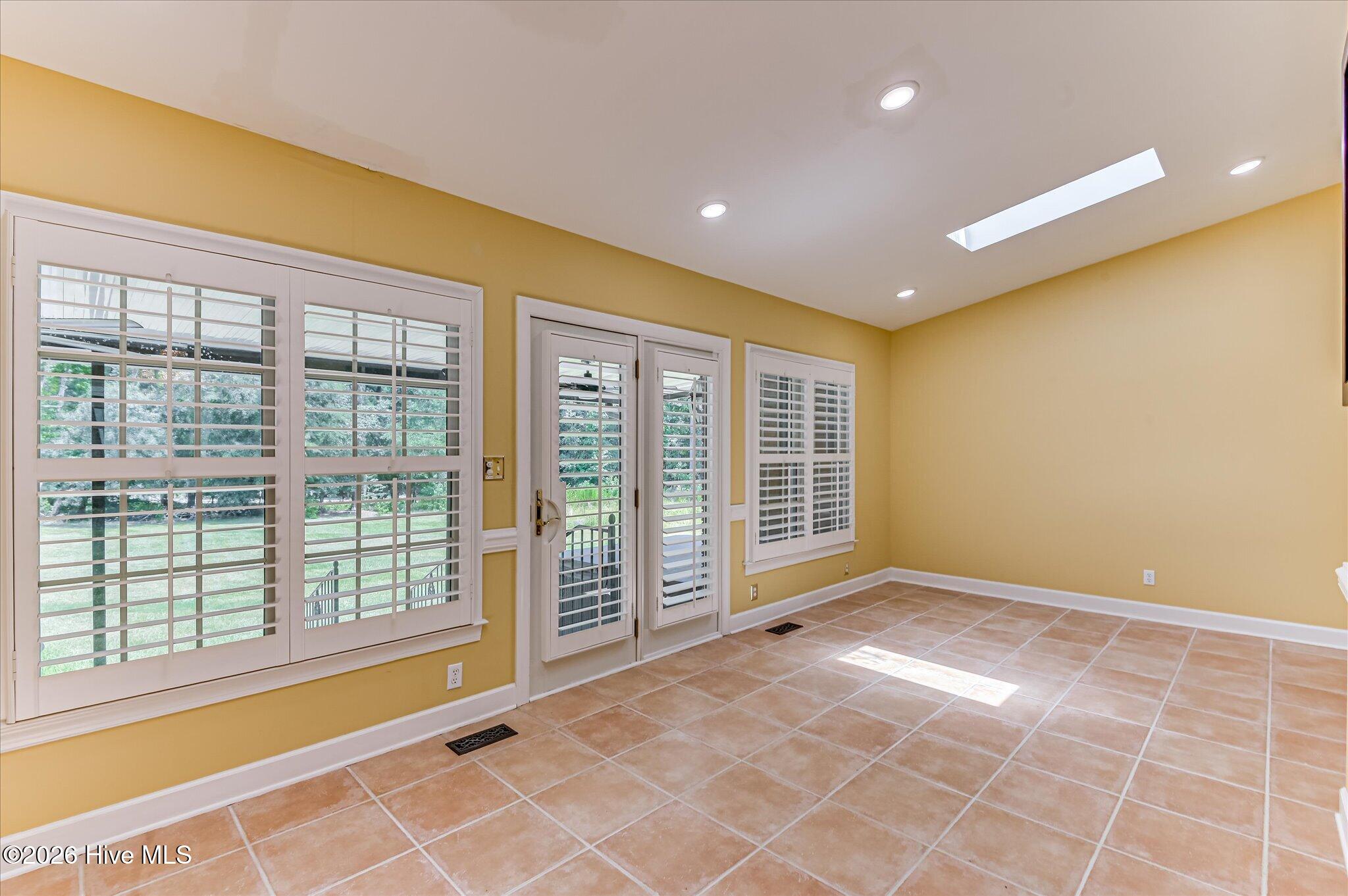 723 Wood Valley Road Property Photo 43