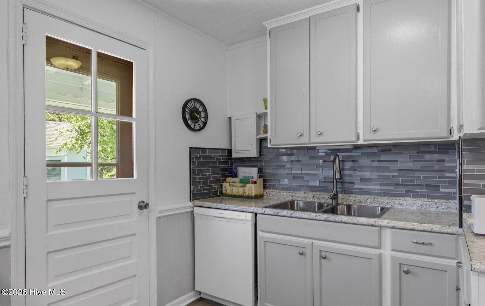 1501 Front Street Property Photo 16