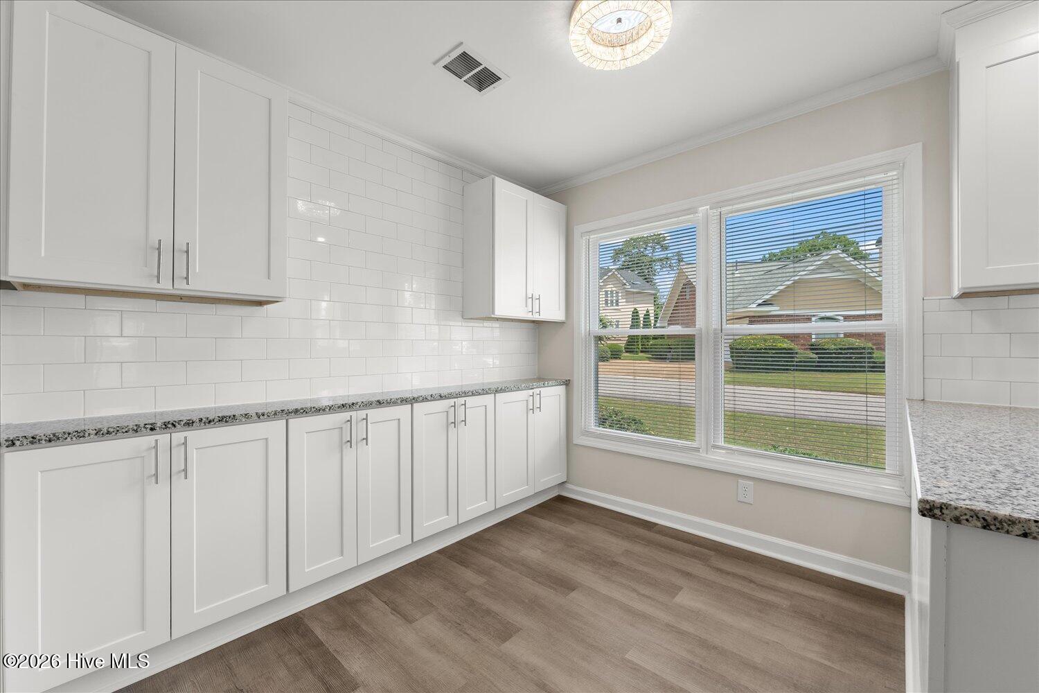 2622 Chaucer Drive Property Photo 12