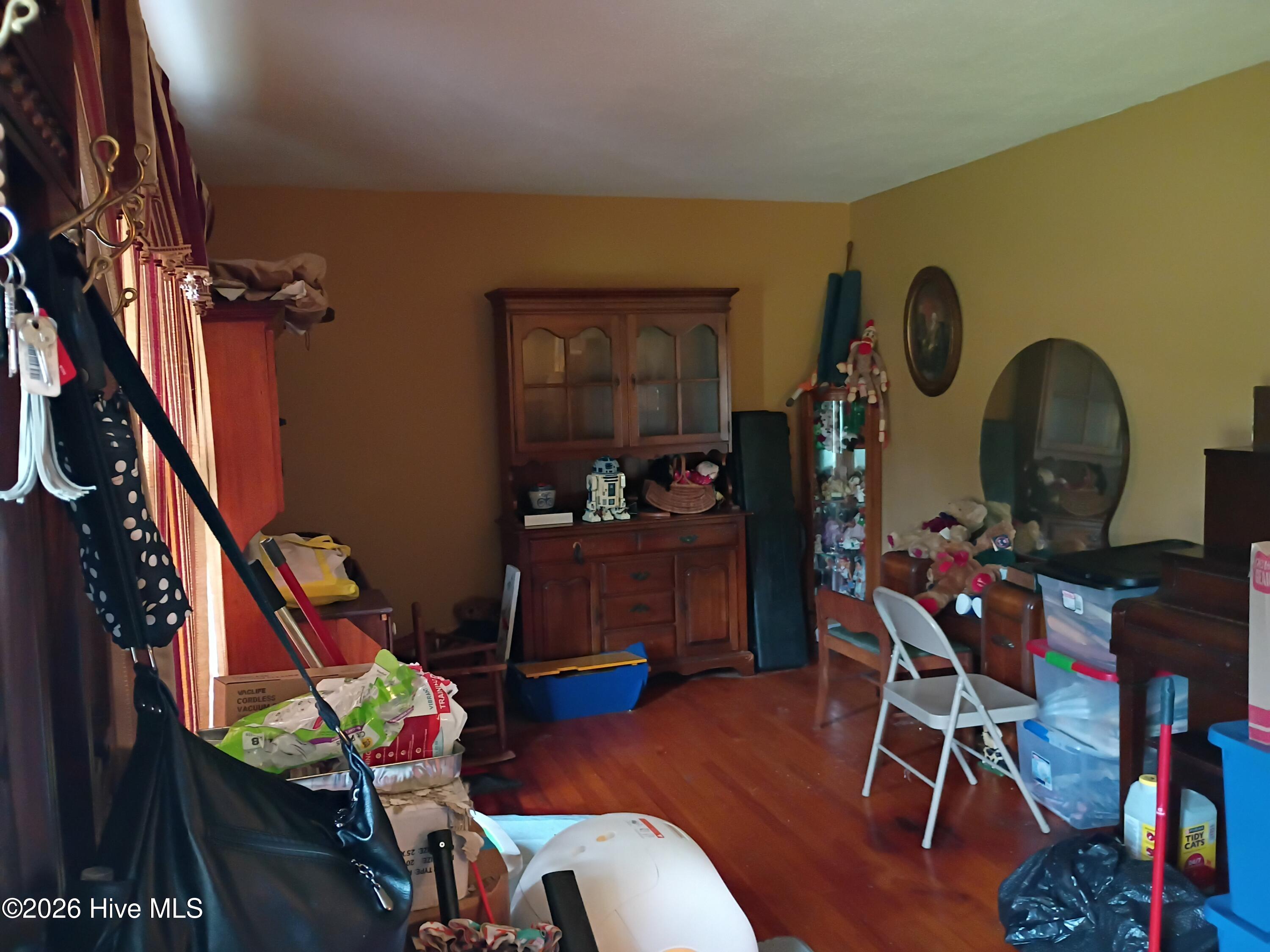 706 Kershaw Drive Property Photo 2