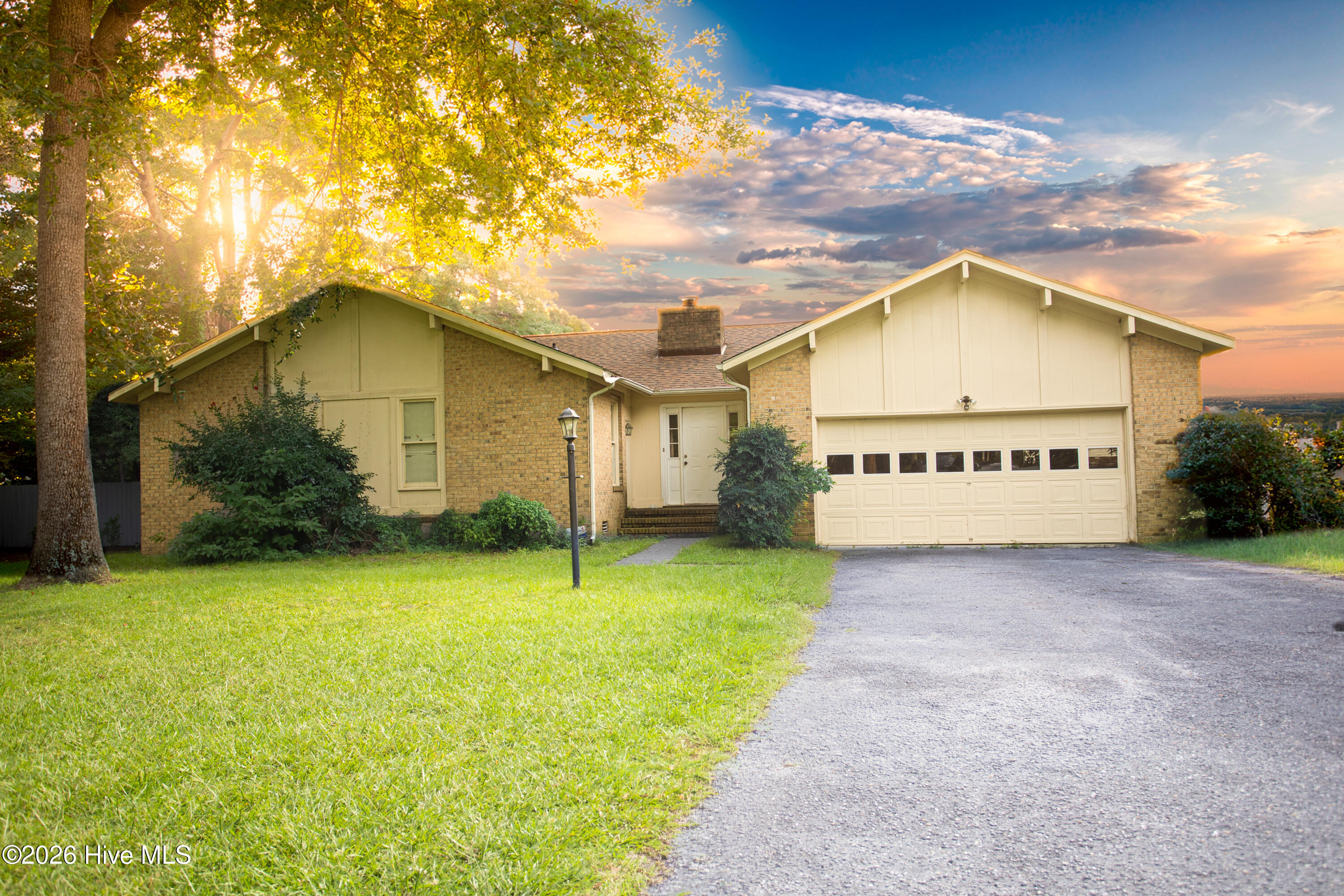1504 Darby Place Property Photo 1