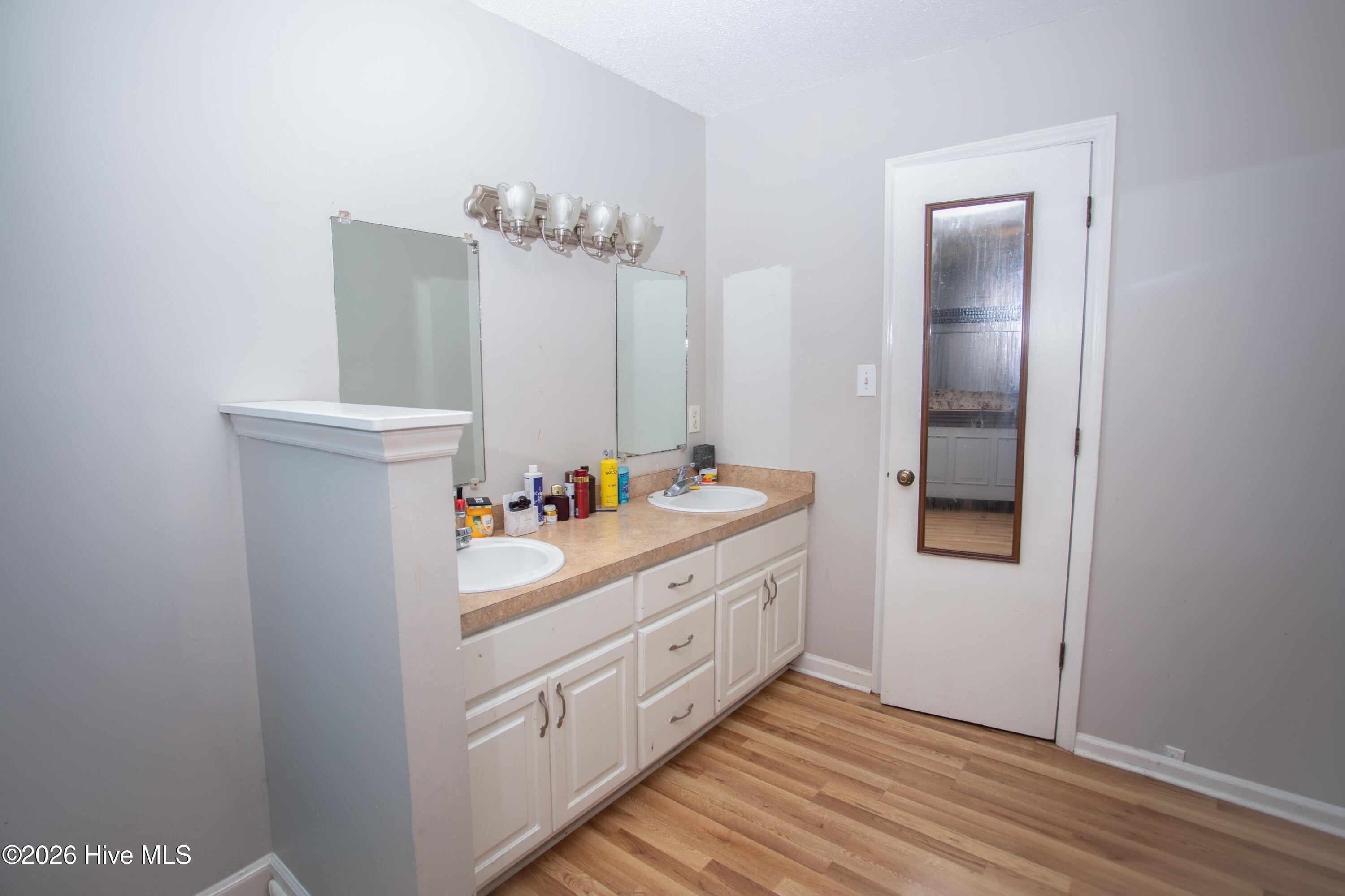 1504 Darby Place Property Photo 11