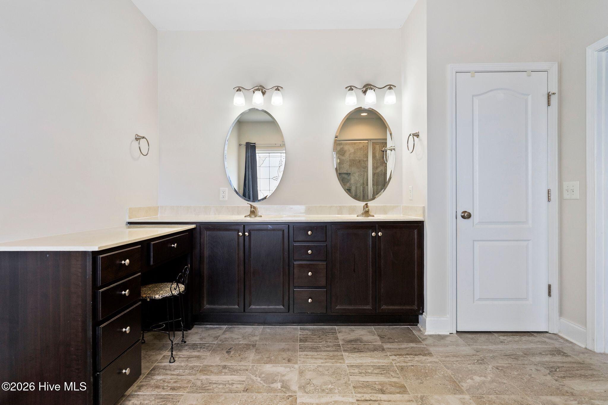107 Camelot Drive Property Photo 41