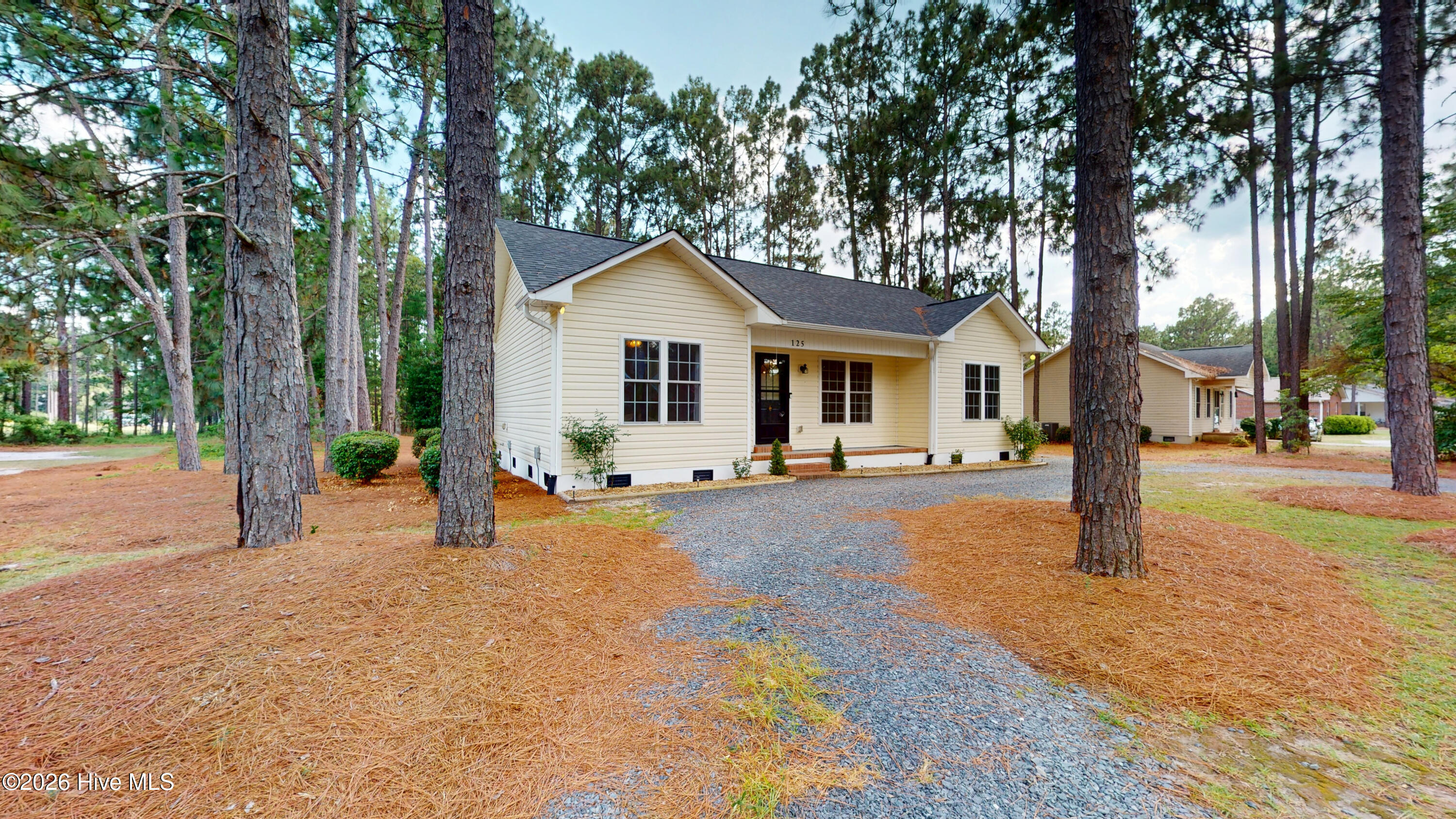 125 Forest Place Property Photo 2