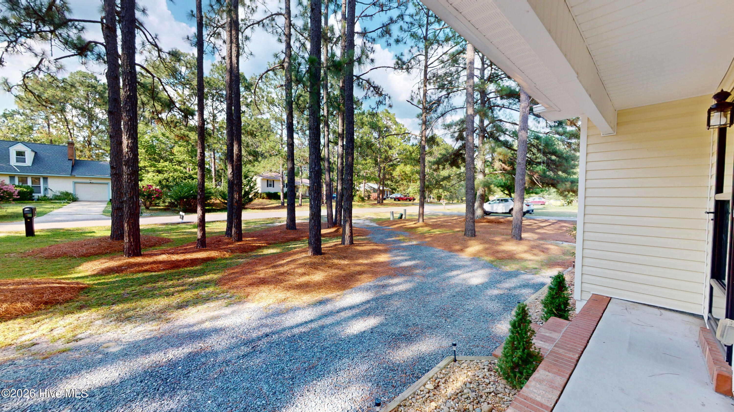 125 Forest Place Property Photo 4