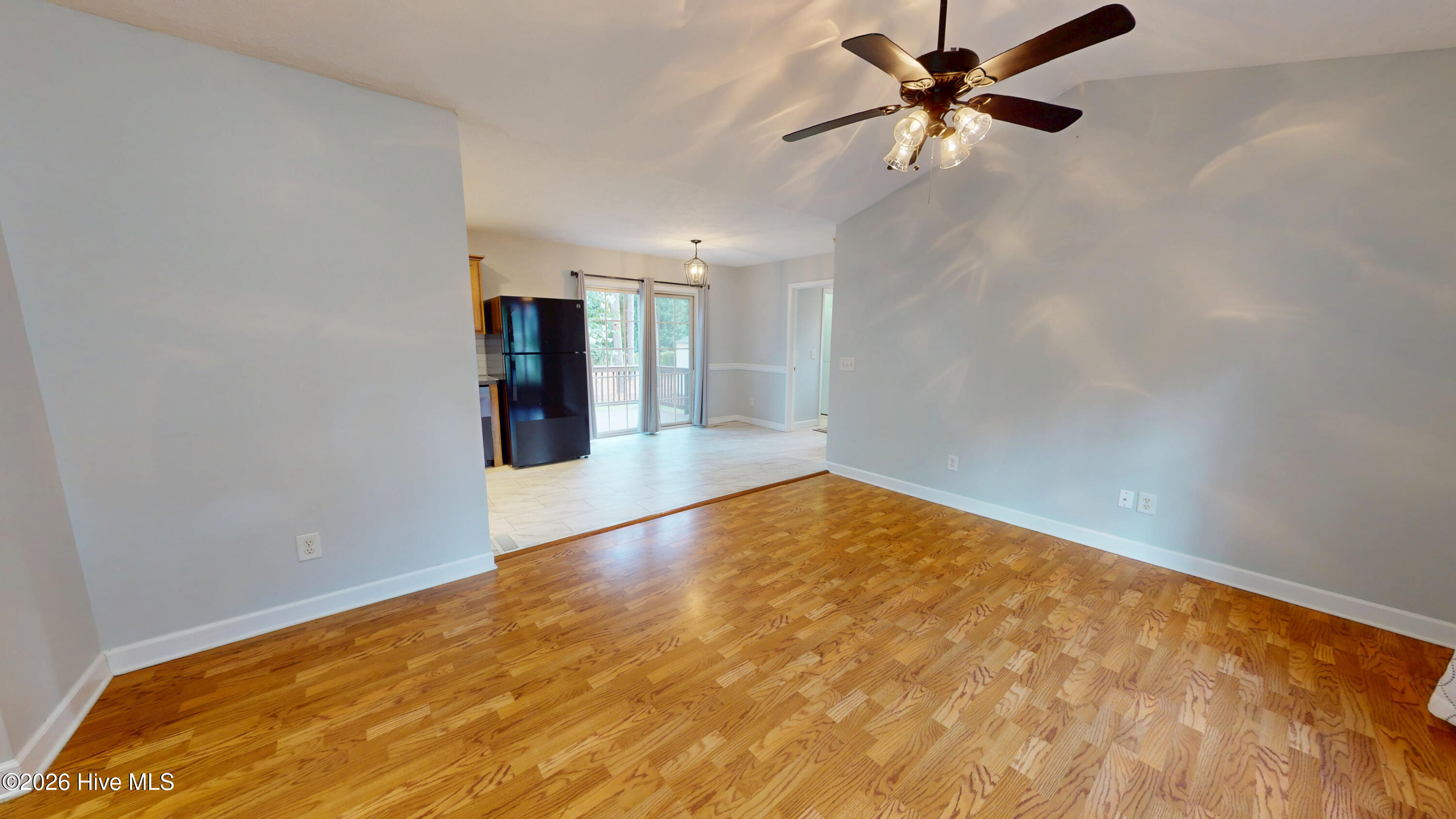 125 Forest Place Property Photo 5