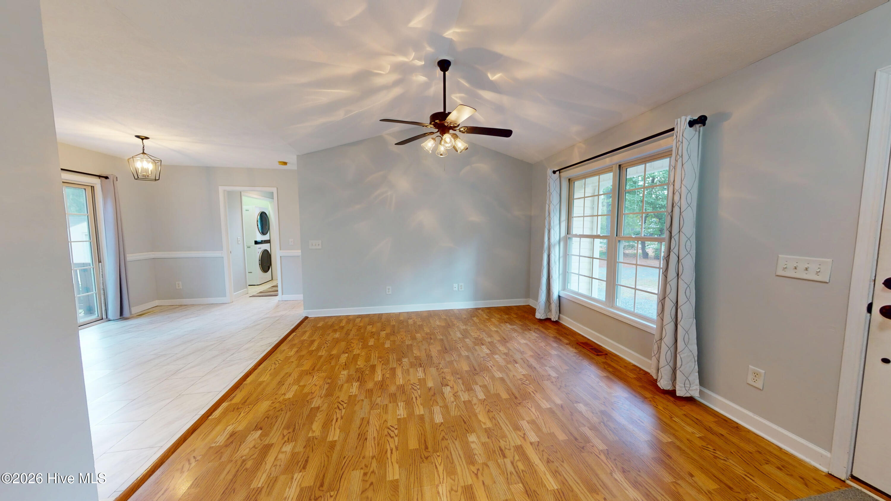 125 Forest Place Property Photo 6