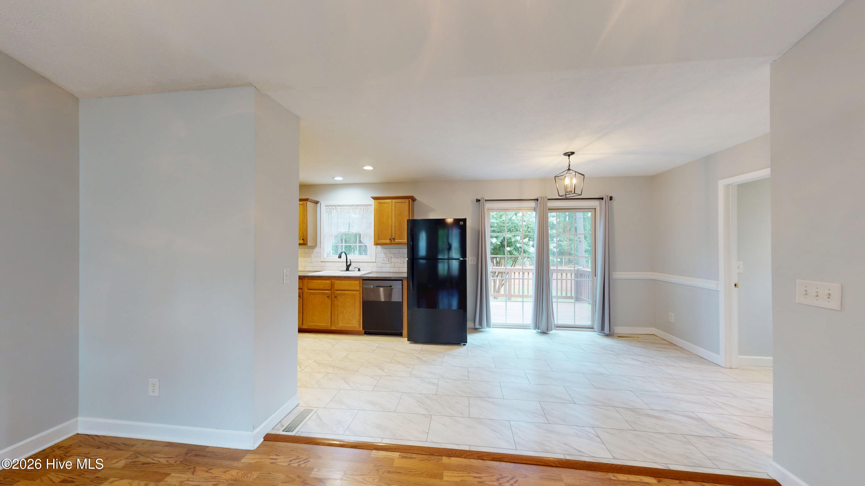 125 Forest Place Property Photo 8