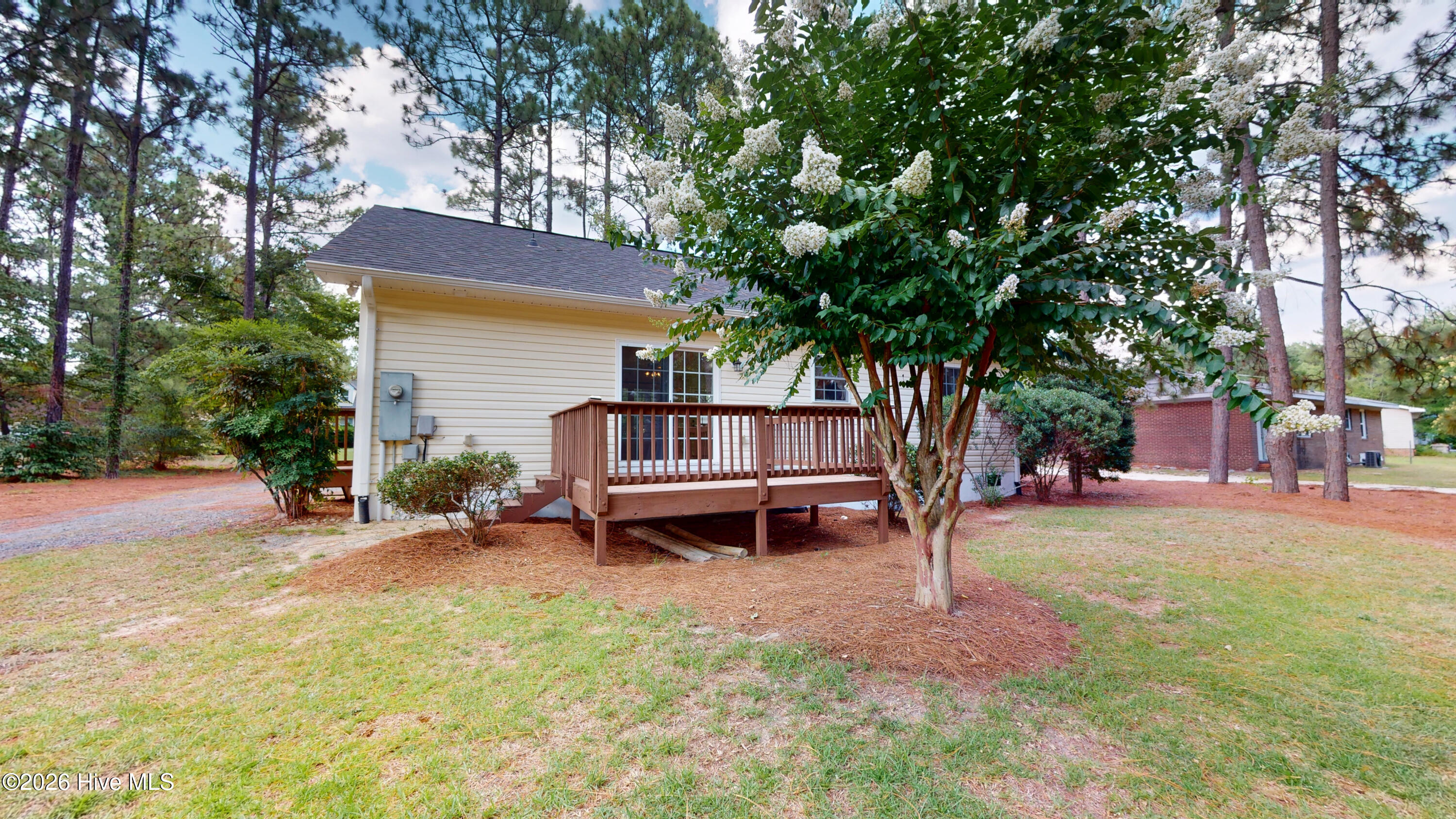 125 Forest Place Property Photo 25