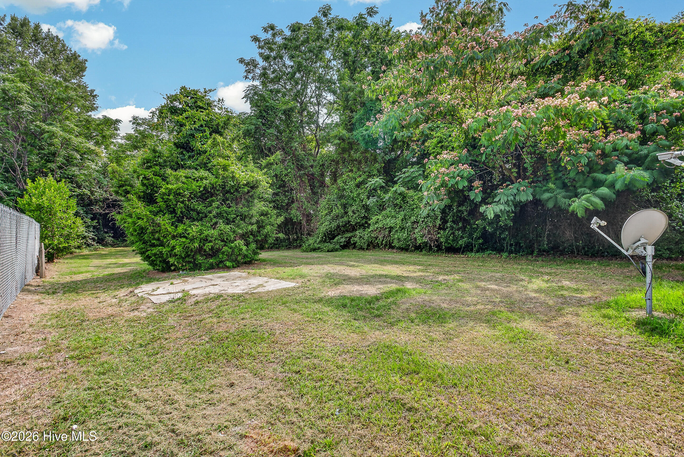 109 E South Street Property Photo 20