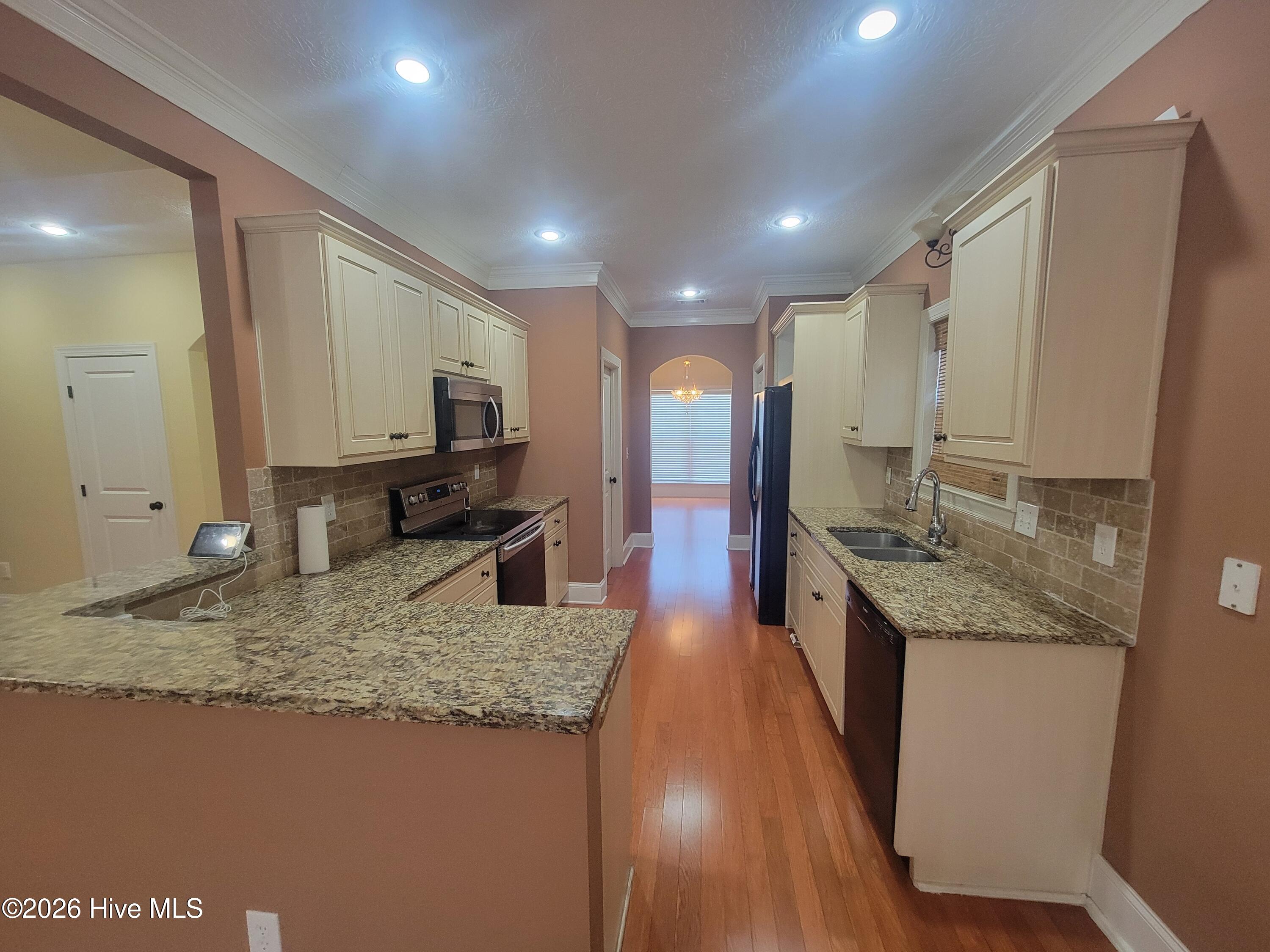 1010 Barrett Drive Property Photo 5