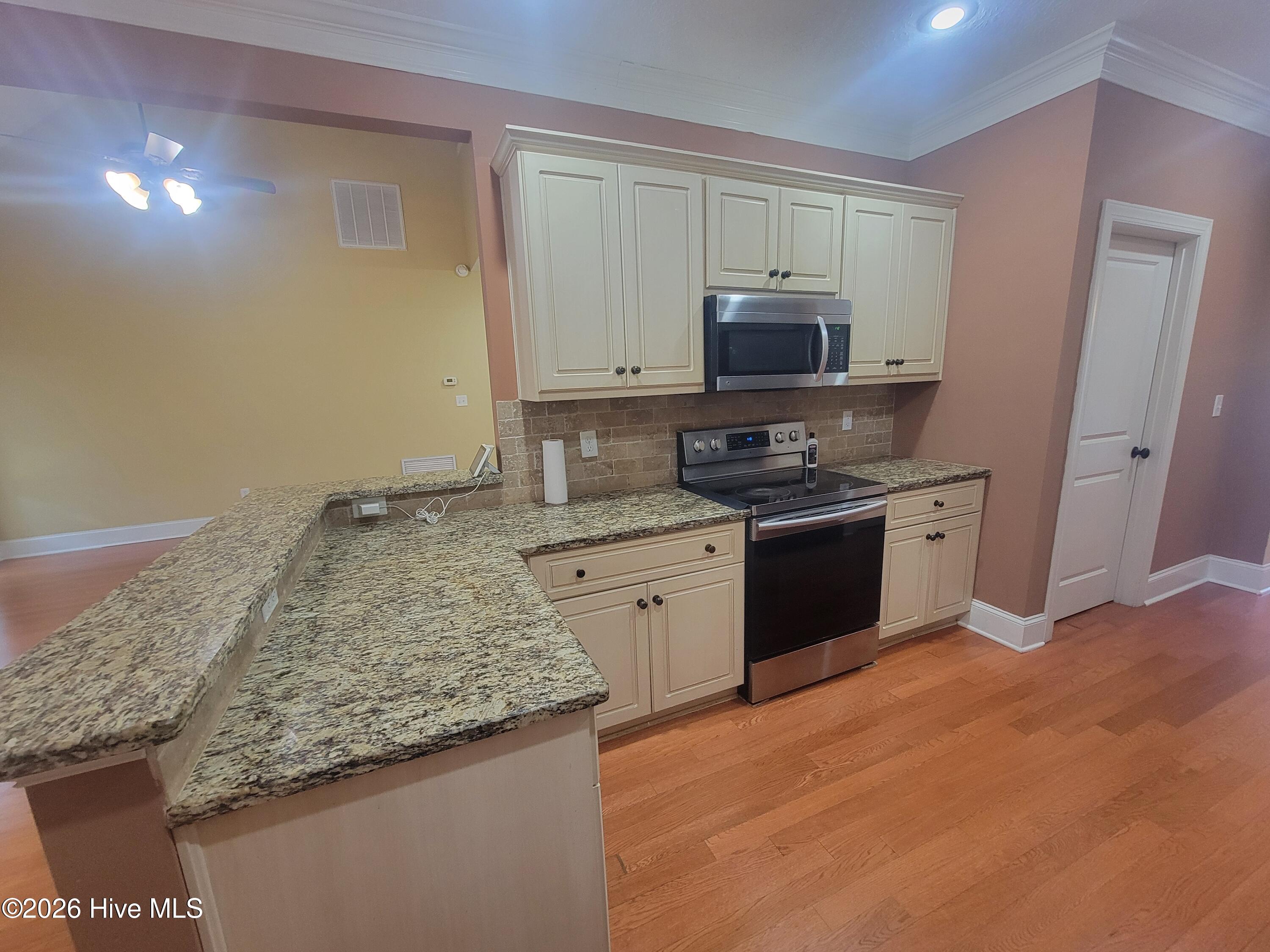 1010 Barrett Drive Property Photo 6