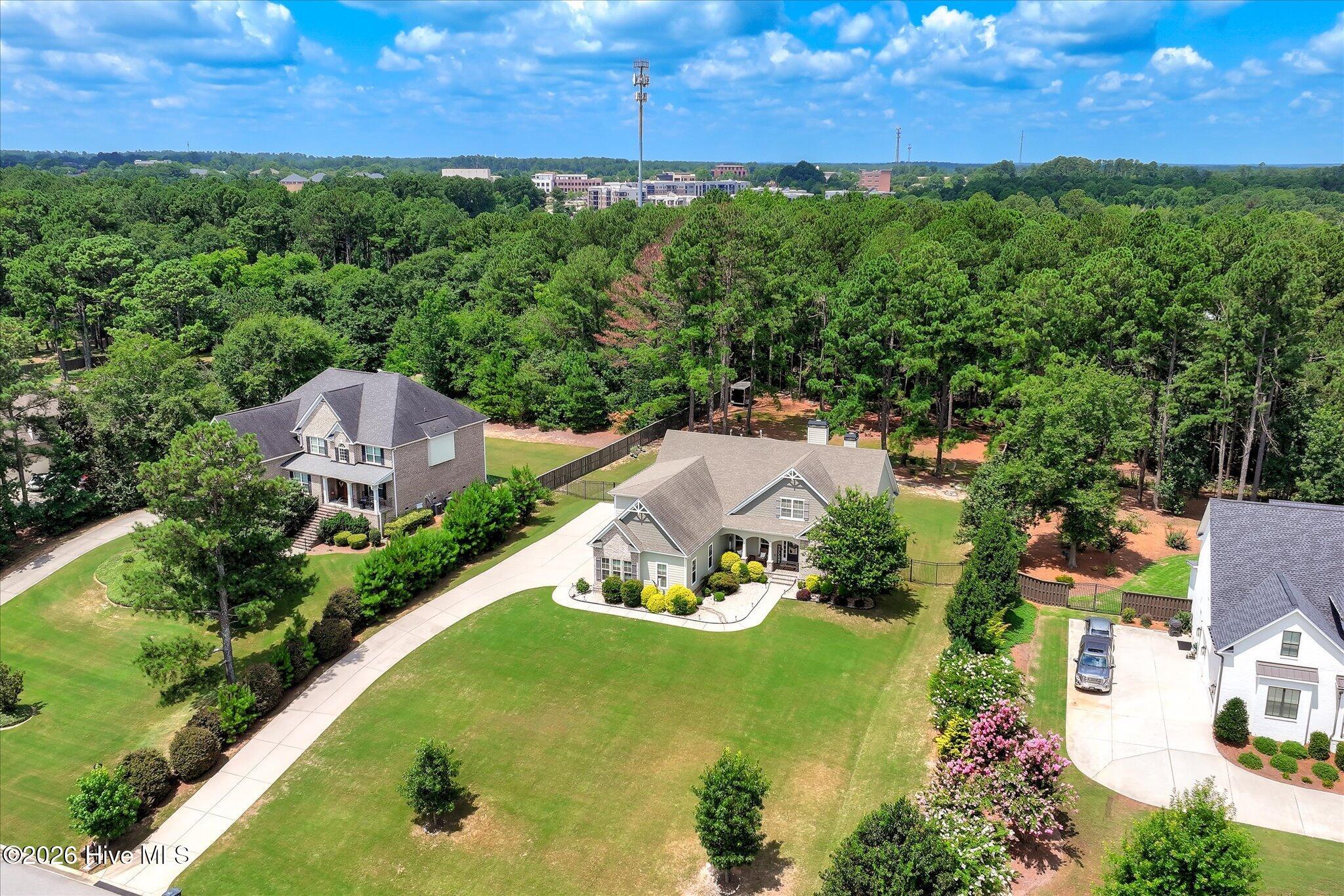 629 Emerald Crossing Property Photo 6