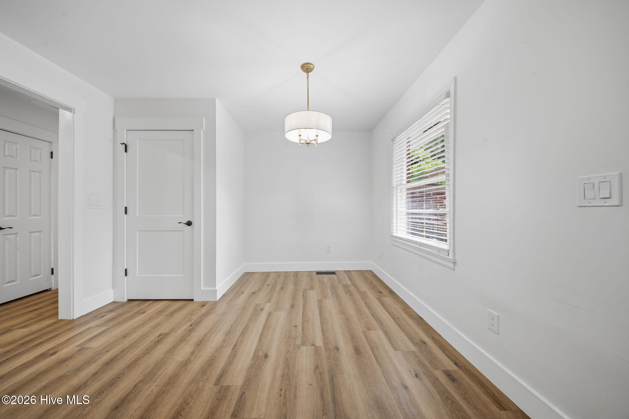 212 Wood Dale Drive Property Photo 13