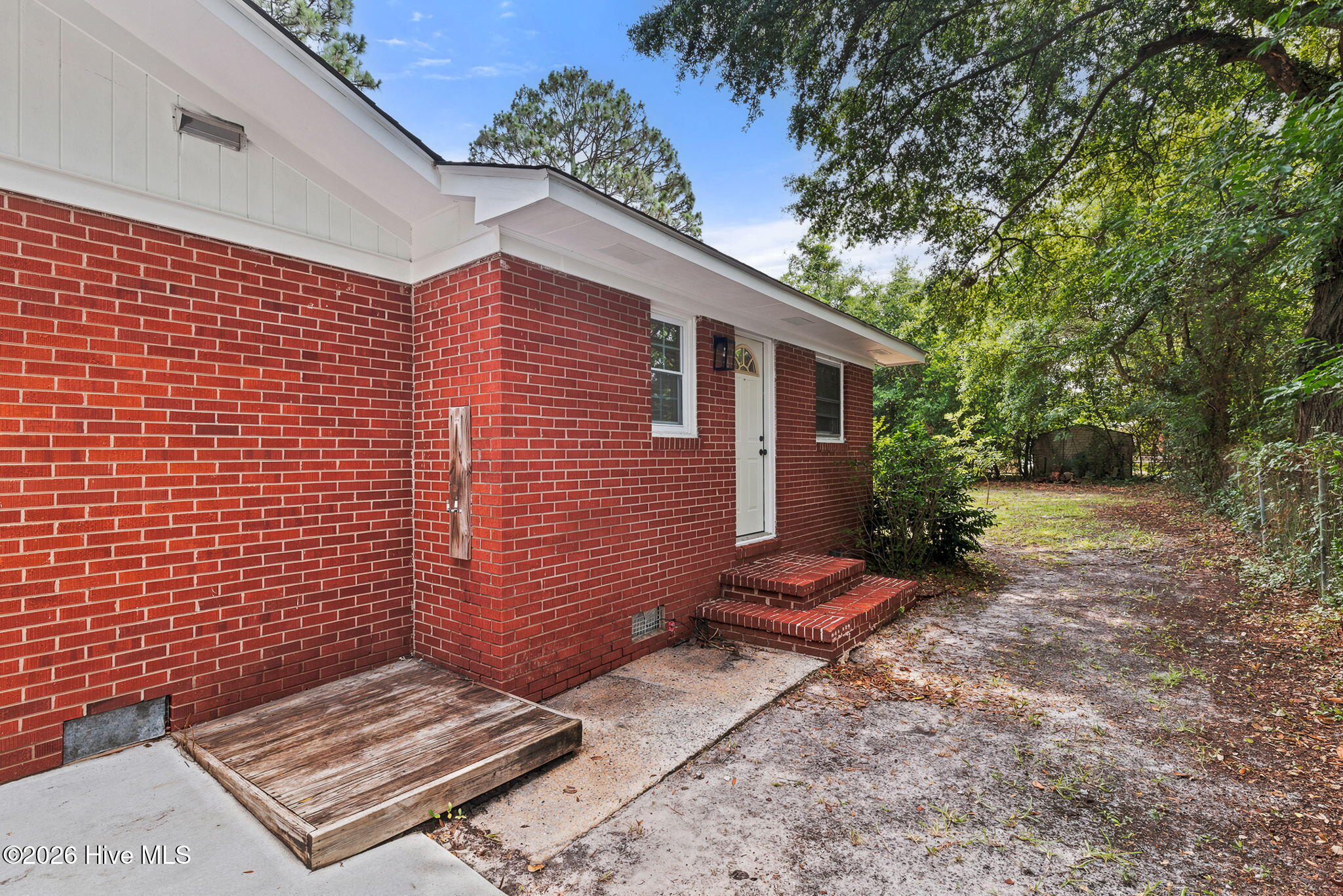 212 Wood Dale Drive Property Photo 27