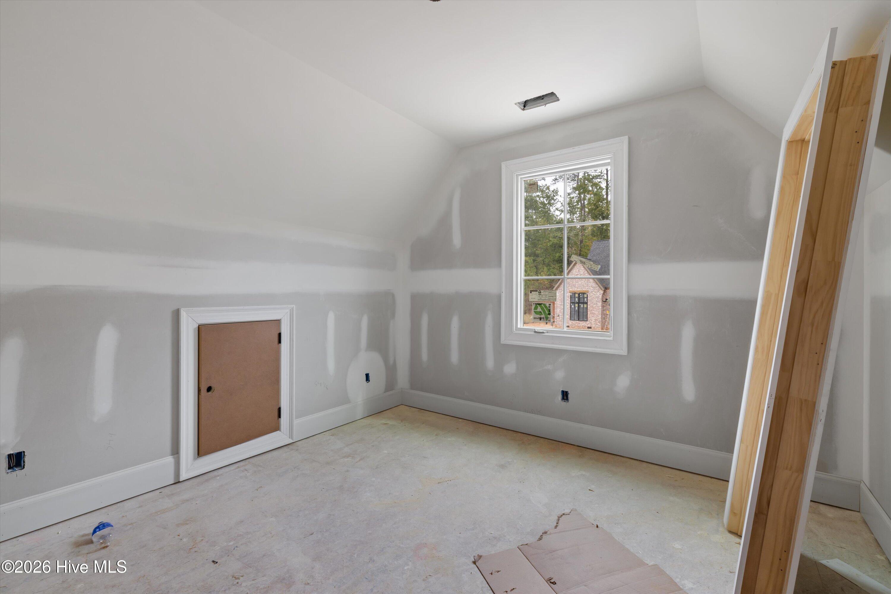 3128 Carillon Way Property Photo 27