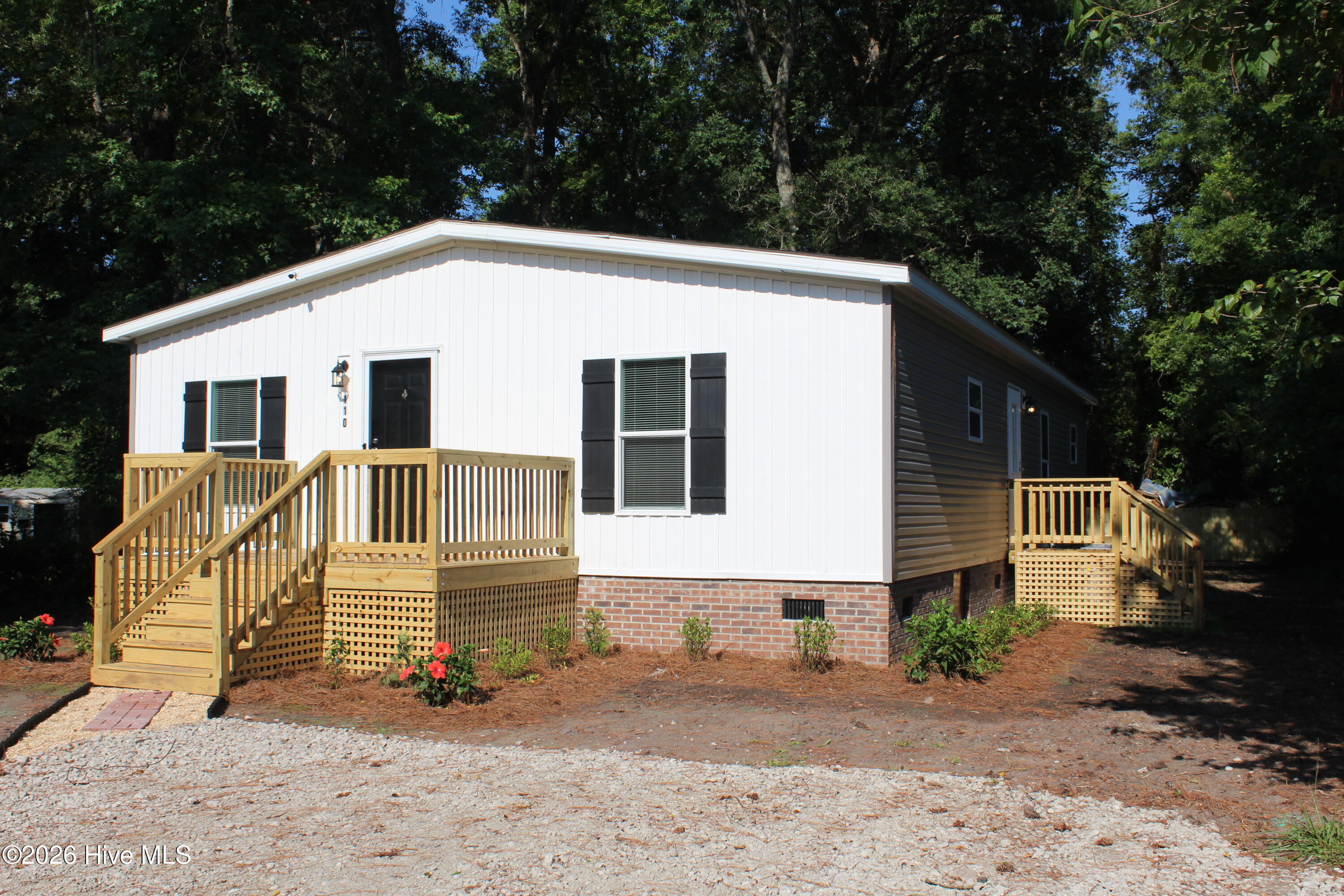 110 Denise Drive Property Photo 1